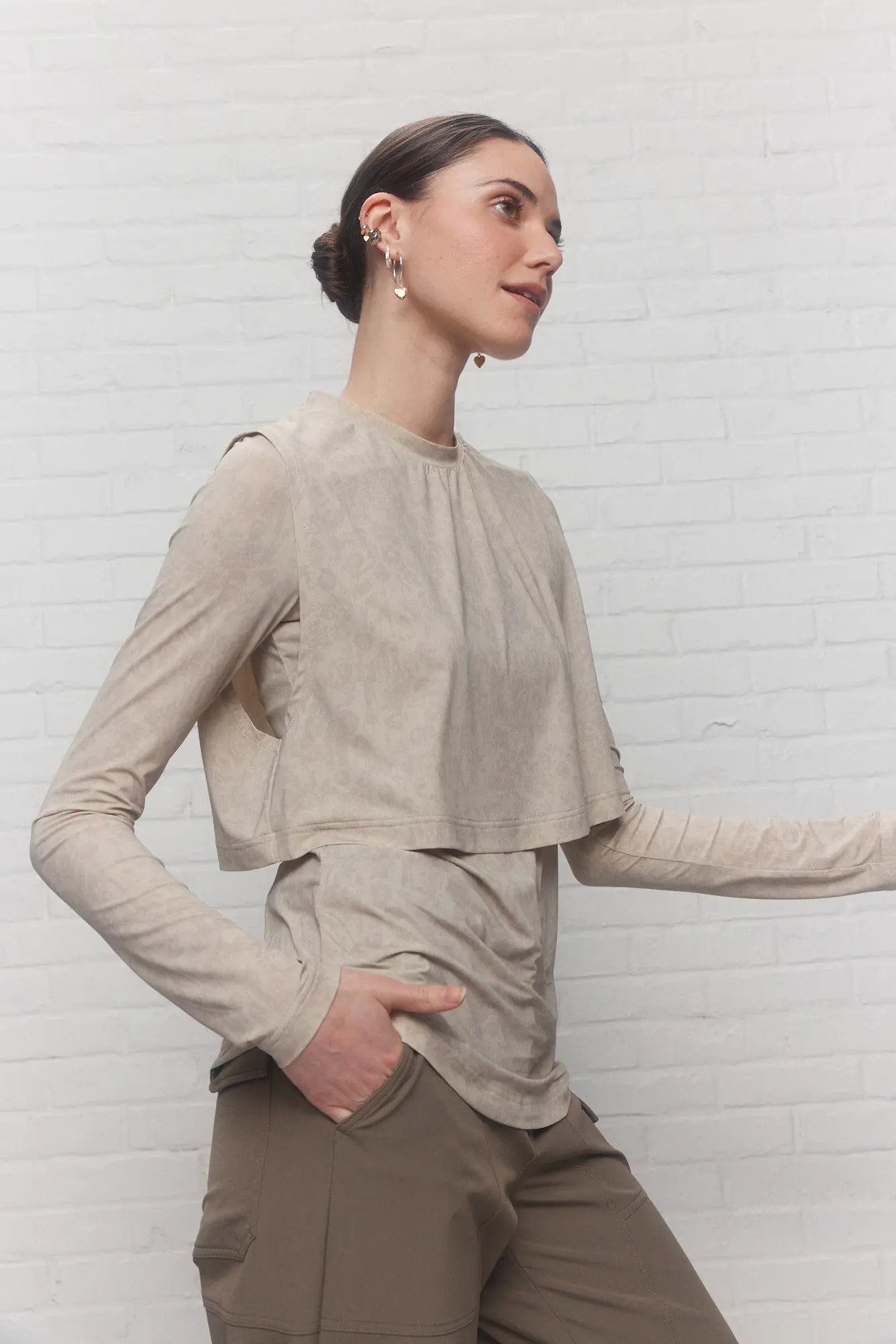 Chandail taupe imprimé avec superposition | Gogo JOELLE Collection