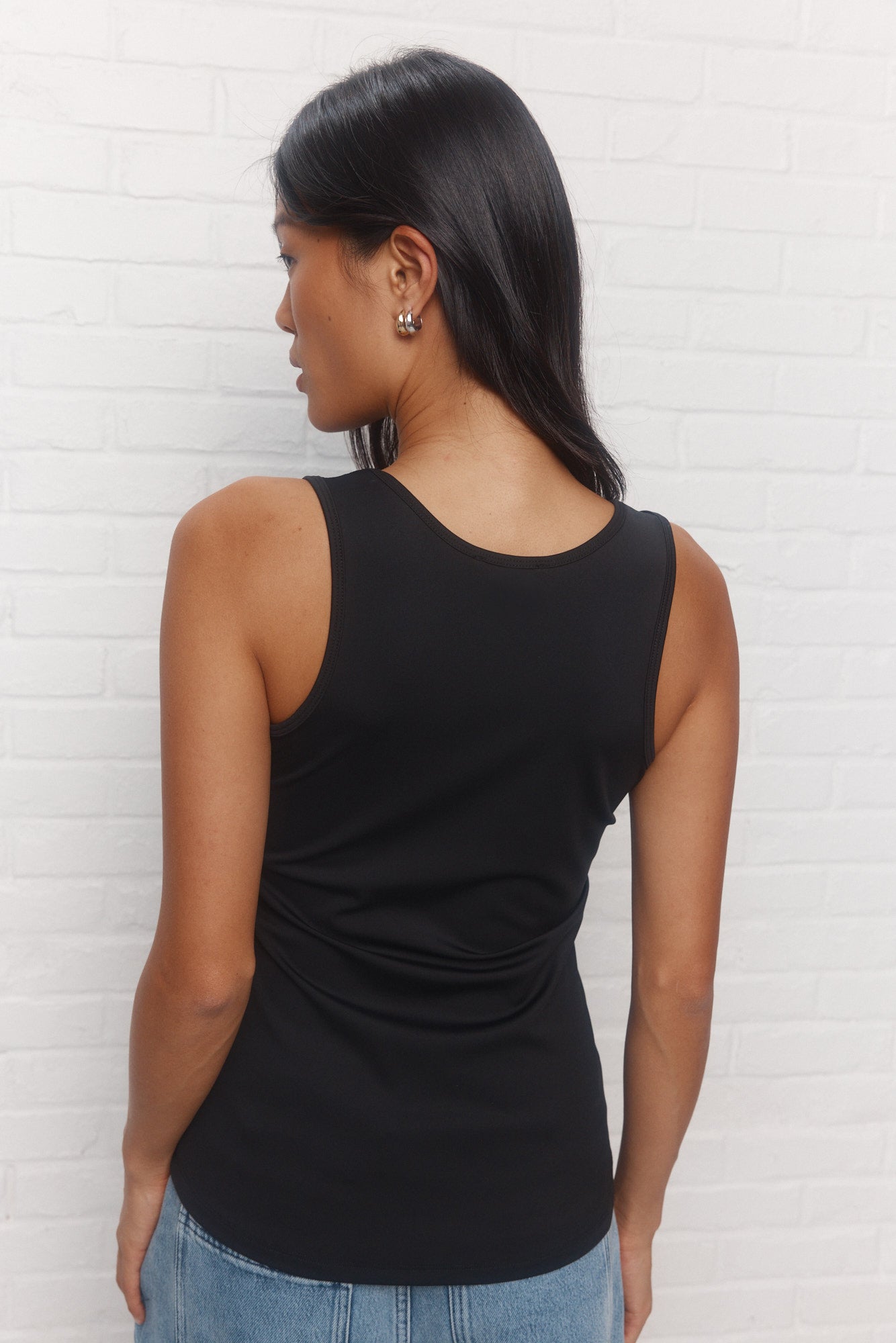 Lory | Black V-neck camisole