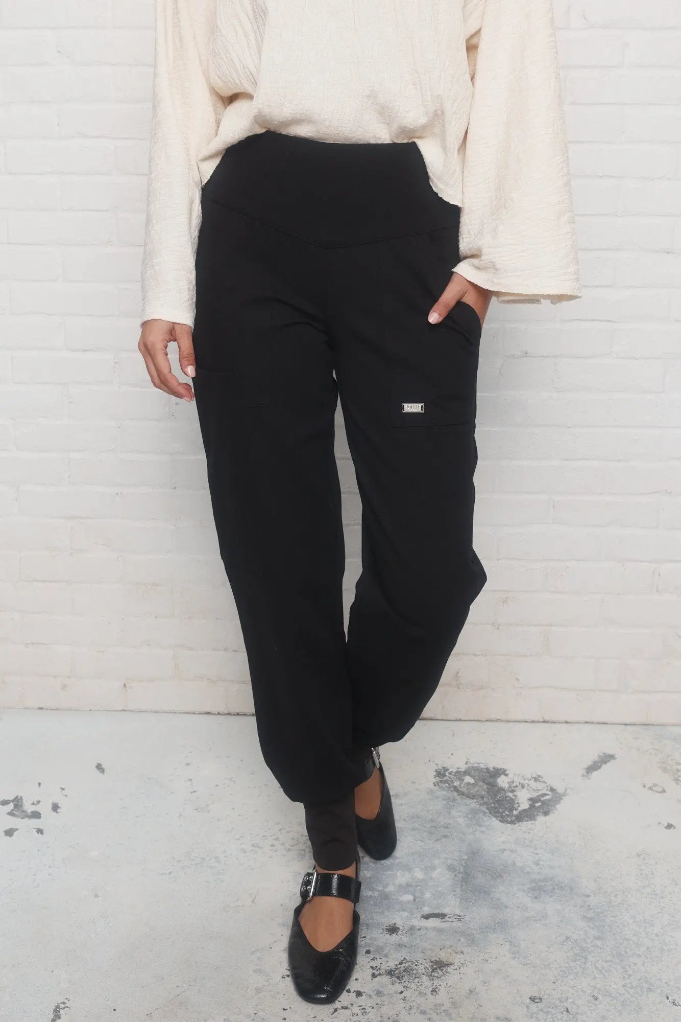 MJD | Pantalon noir JOELLE Collection