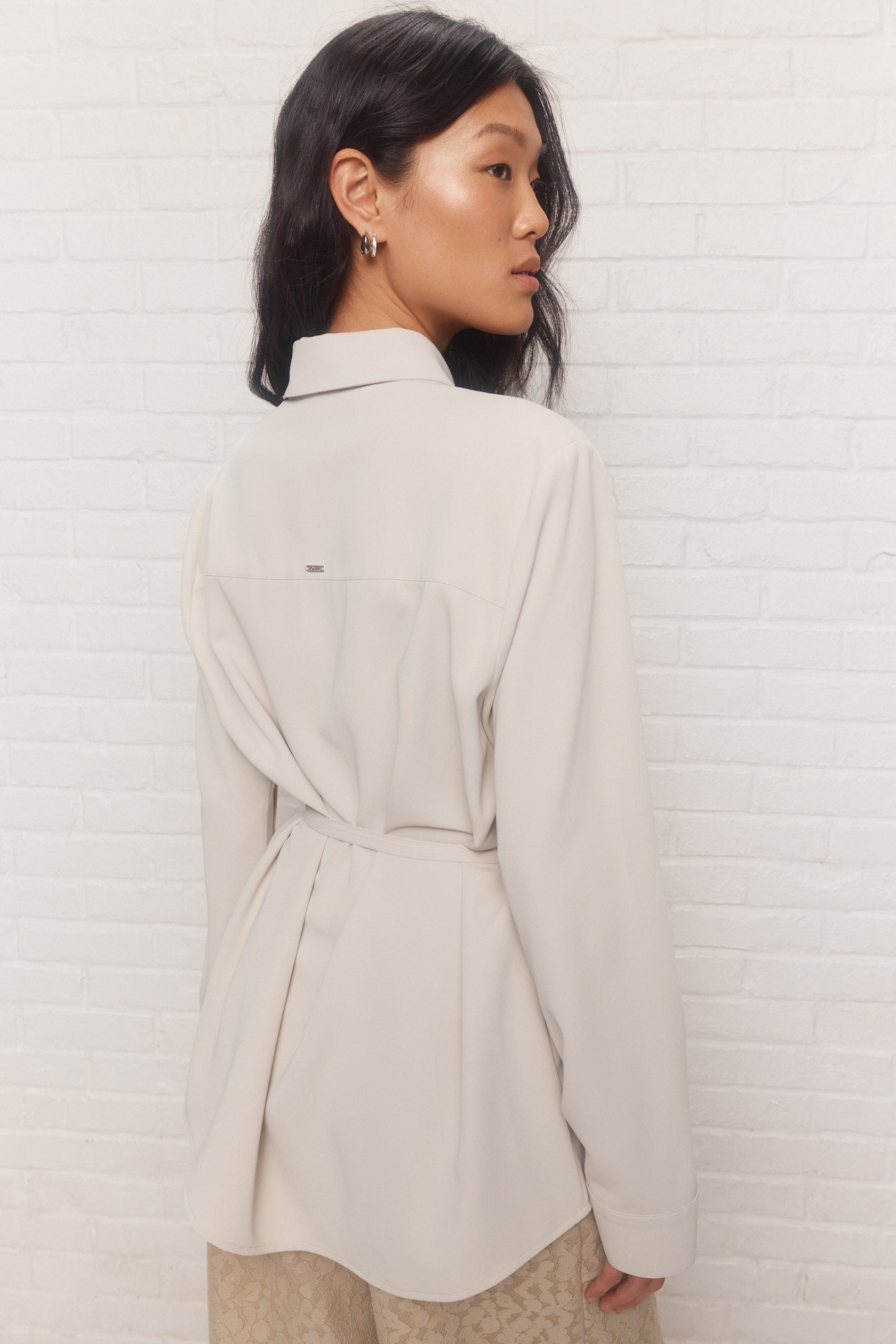 Maeva | Chemise crème cintrée