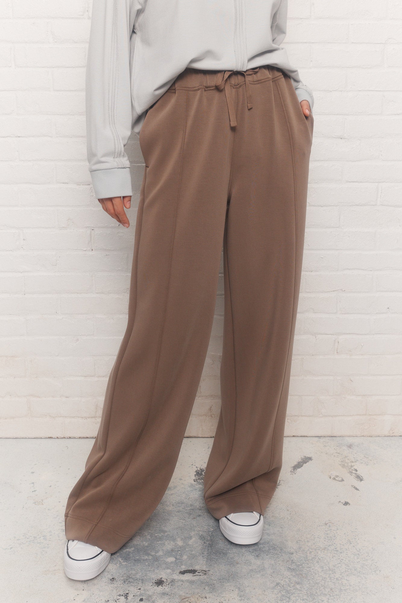 Evie | Pantalon brun à jambe ample