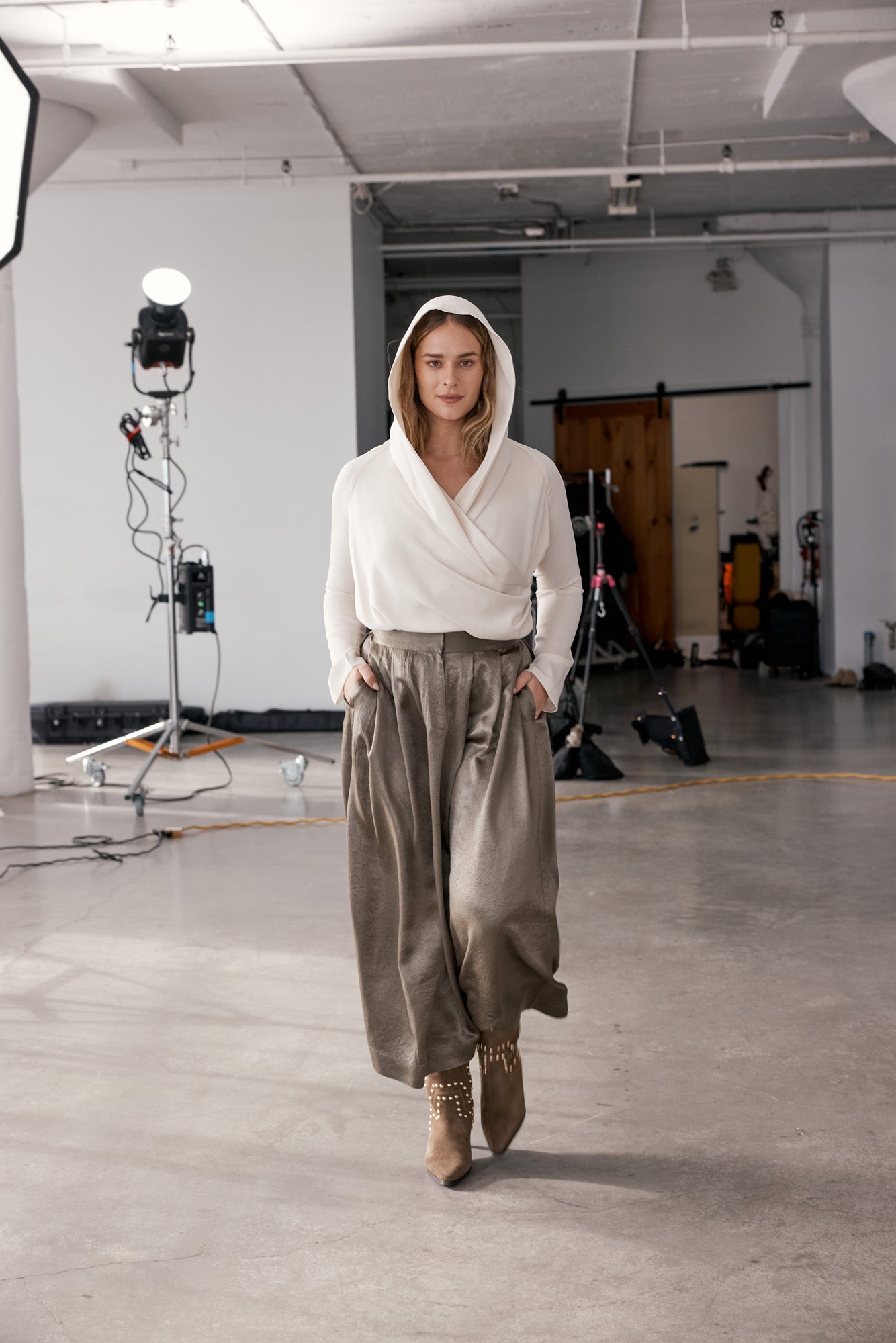 Shayanna | Chandail creme à capuchon