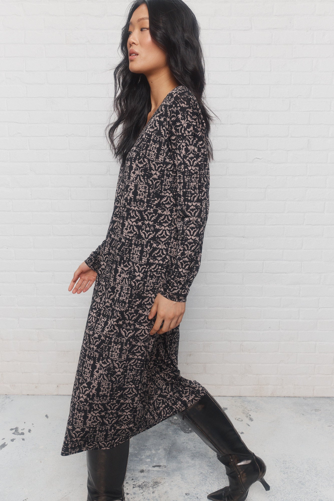 Cody | Robe midi noire et beige