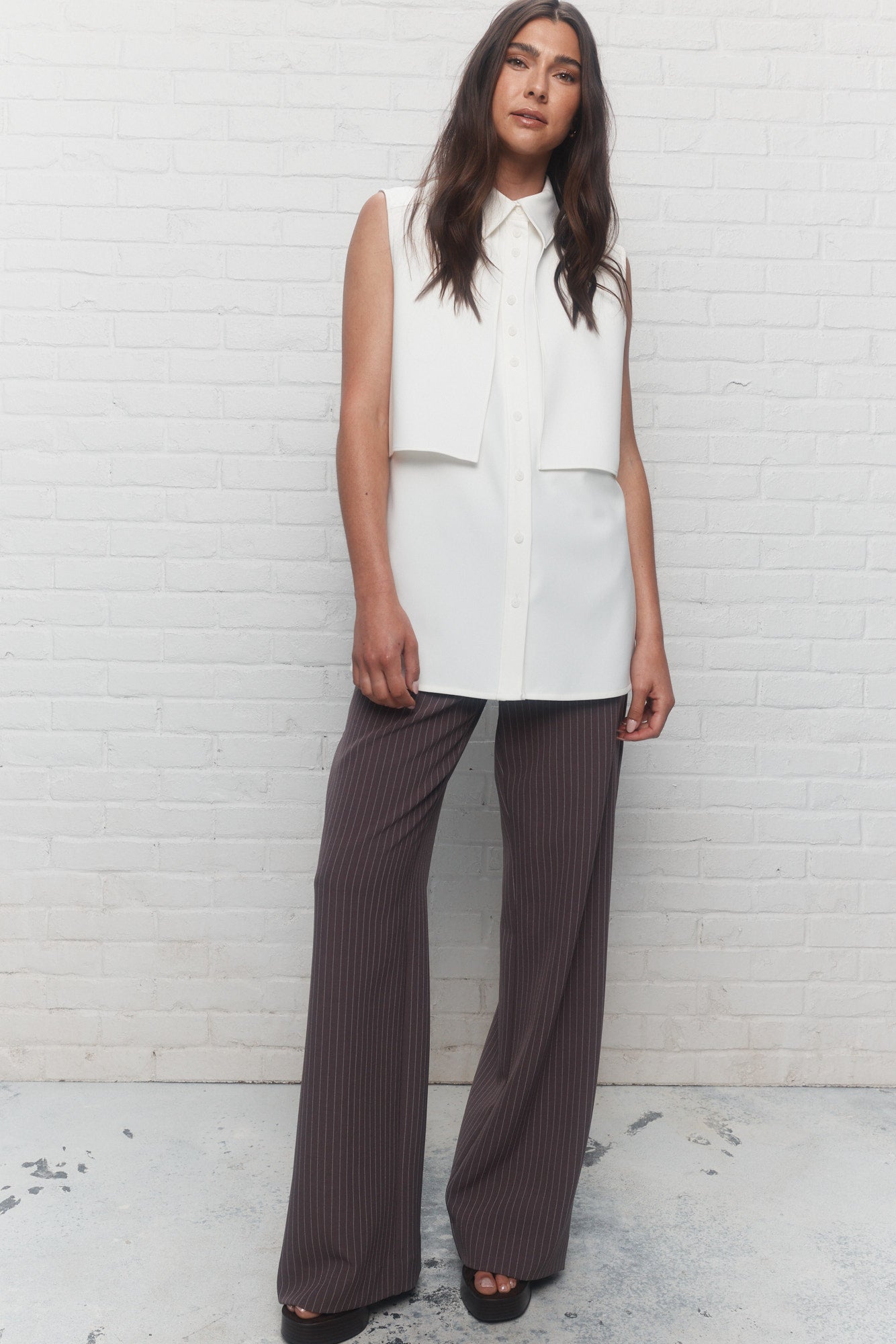 Claire | Sleeveless white shirt