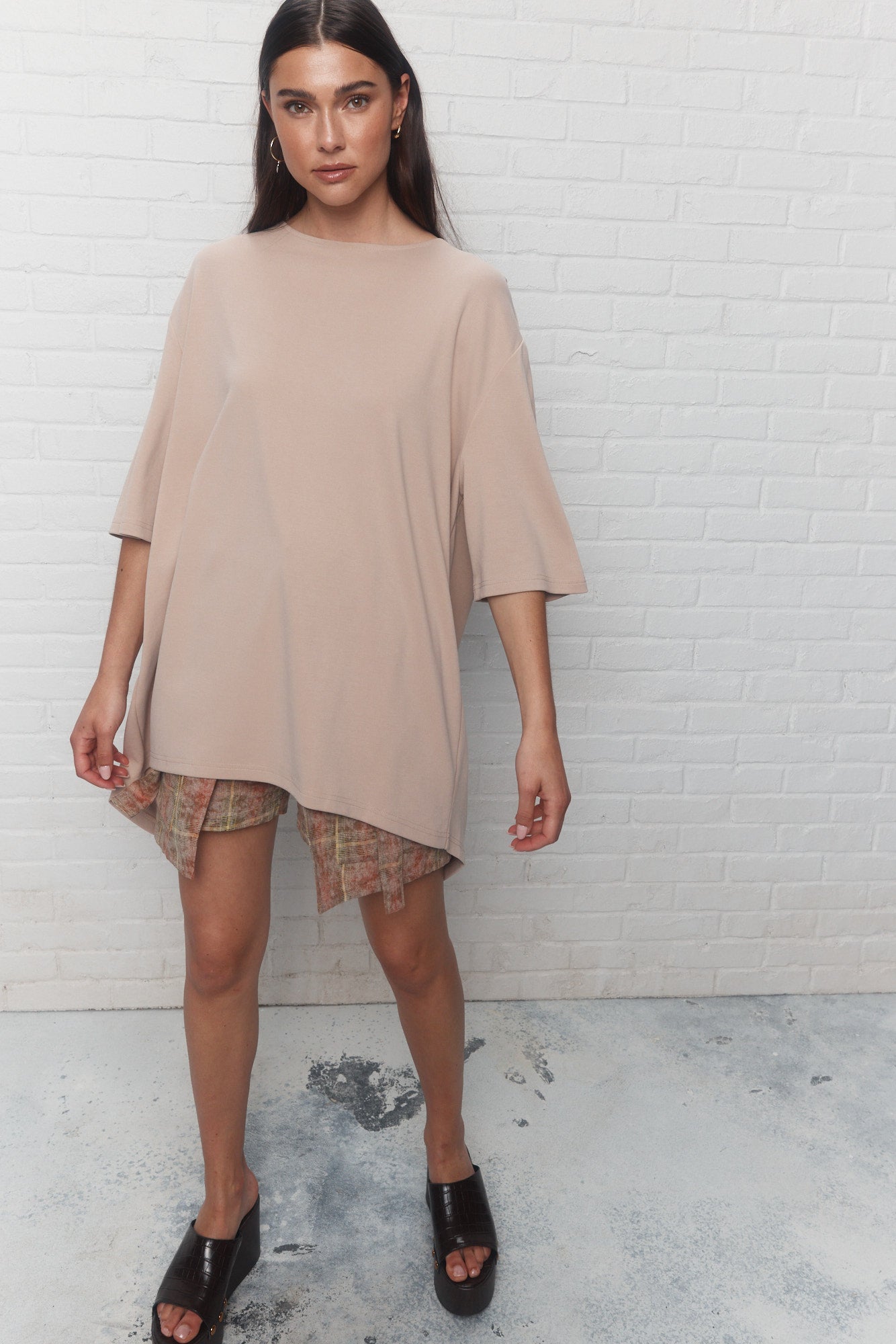 Theo | Beige open back sweater