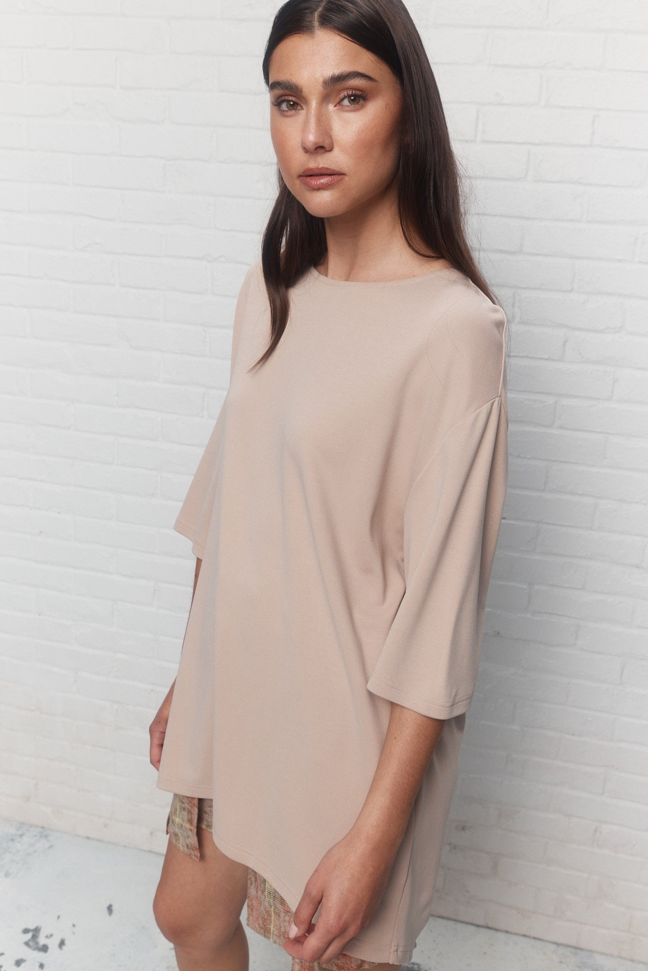 Theo | Beige open back sweater