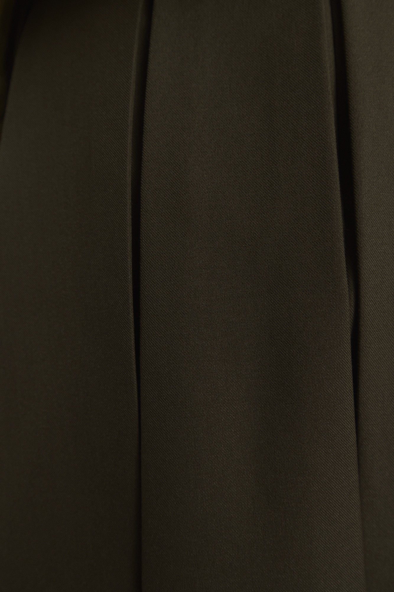 Nebula | The khaki pleated mini skirt