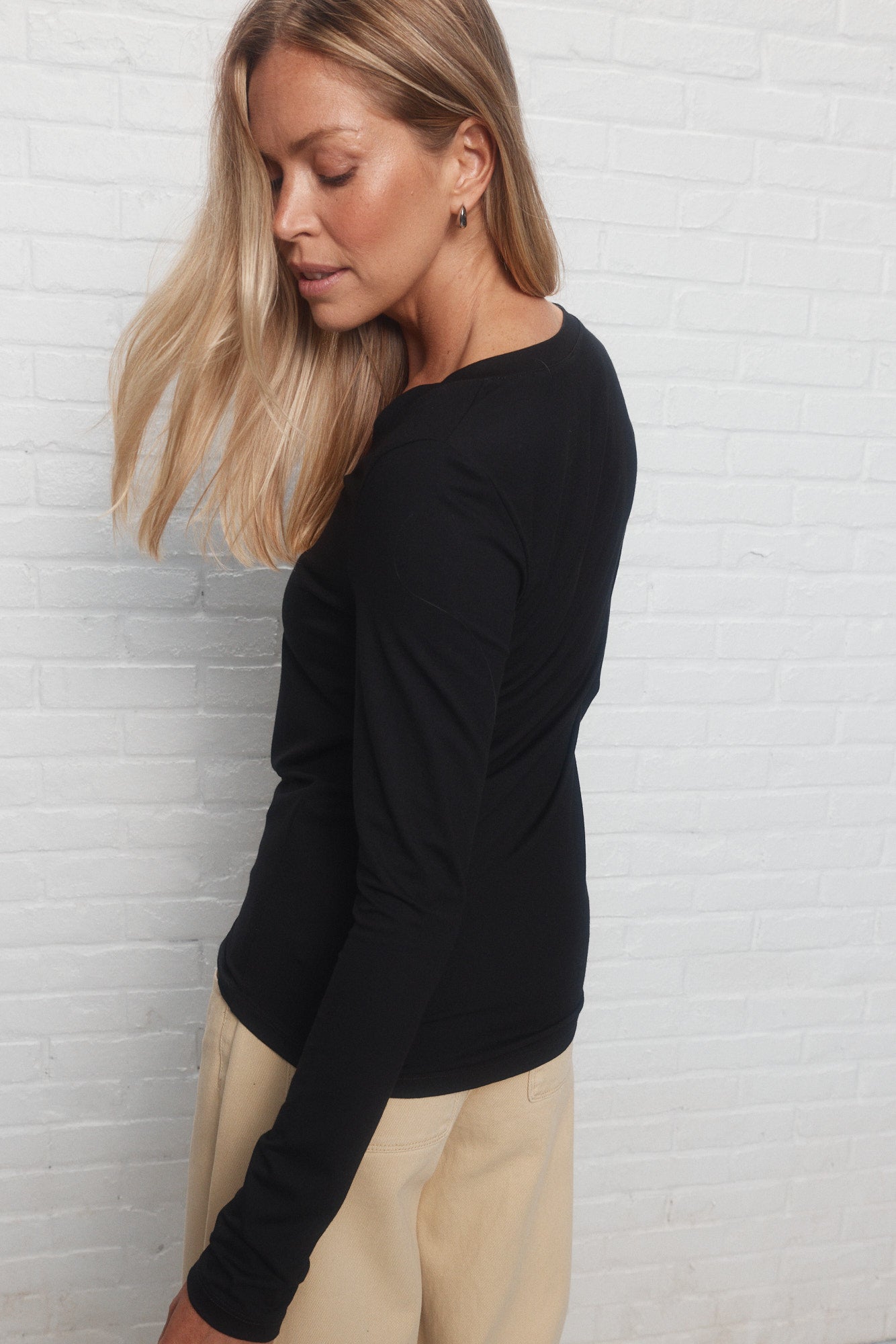 Jackie | Black shirt