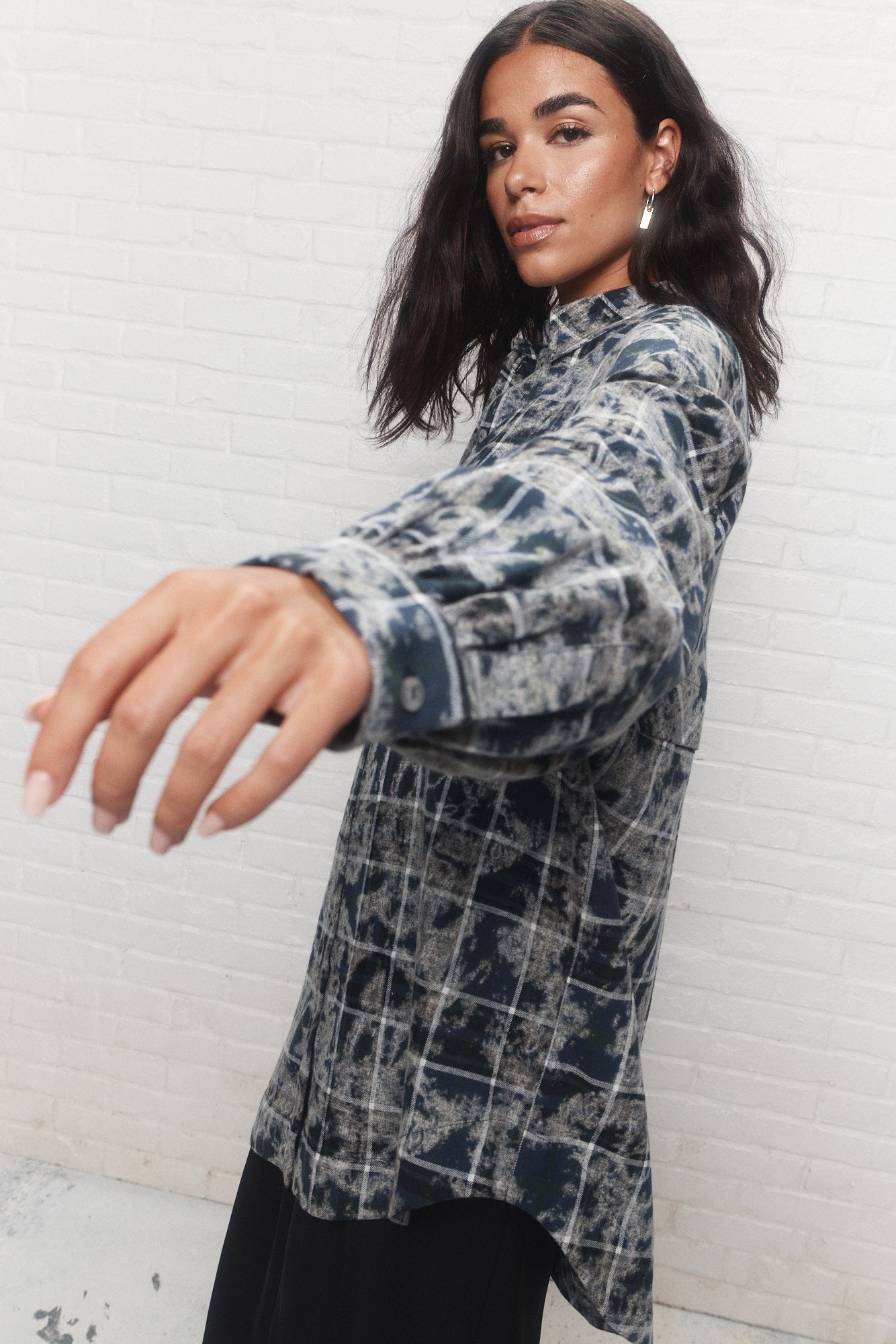 Oasis | Gray plaid shirt