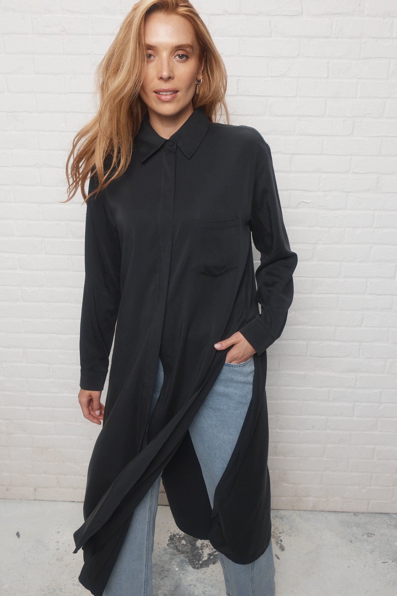 Merri | Longue surchemise noire