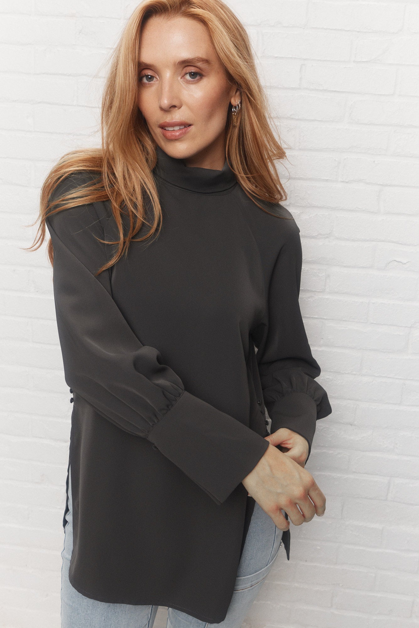Nina | Grey blouse