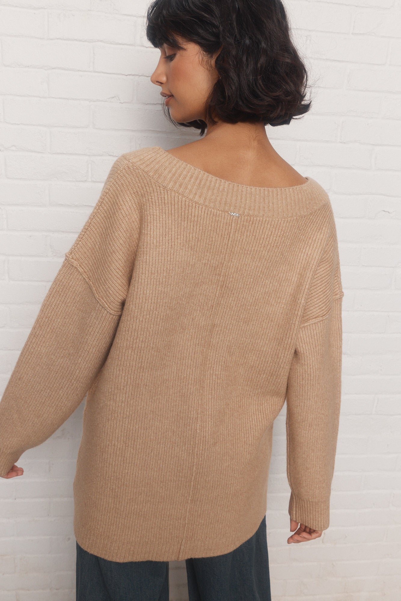 Led | Chandail beige en tricot