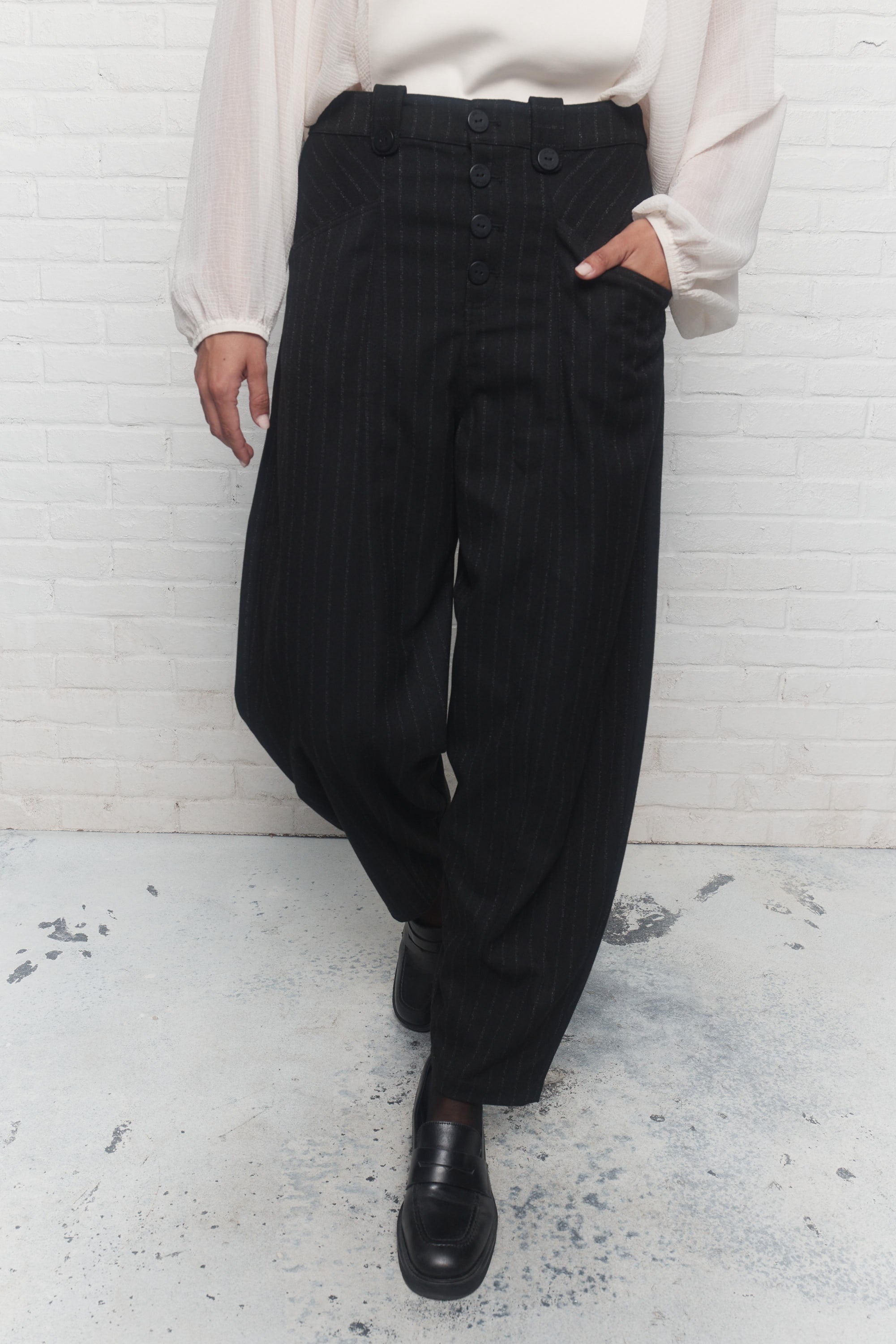 Gavin | Black striped pants