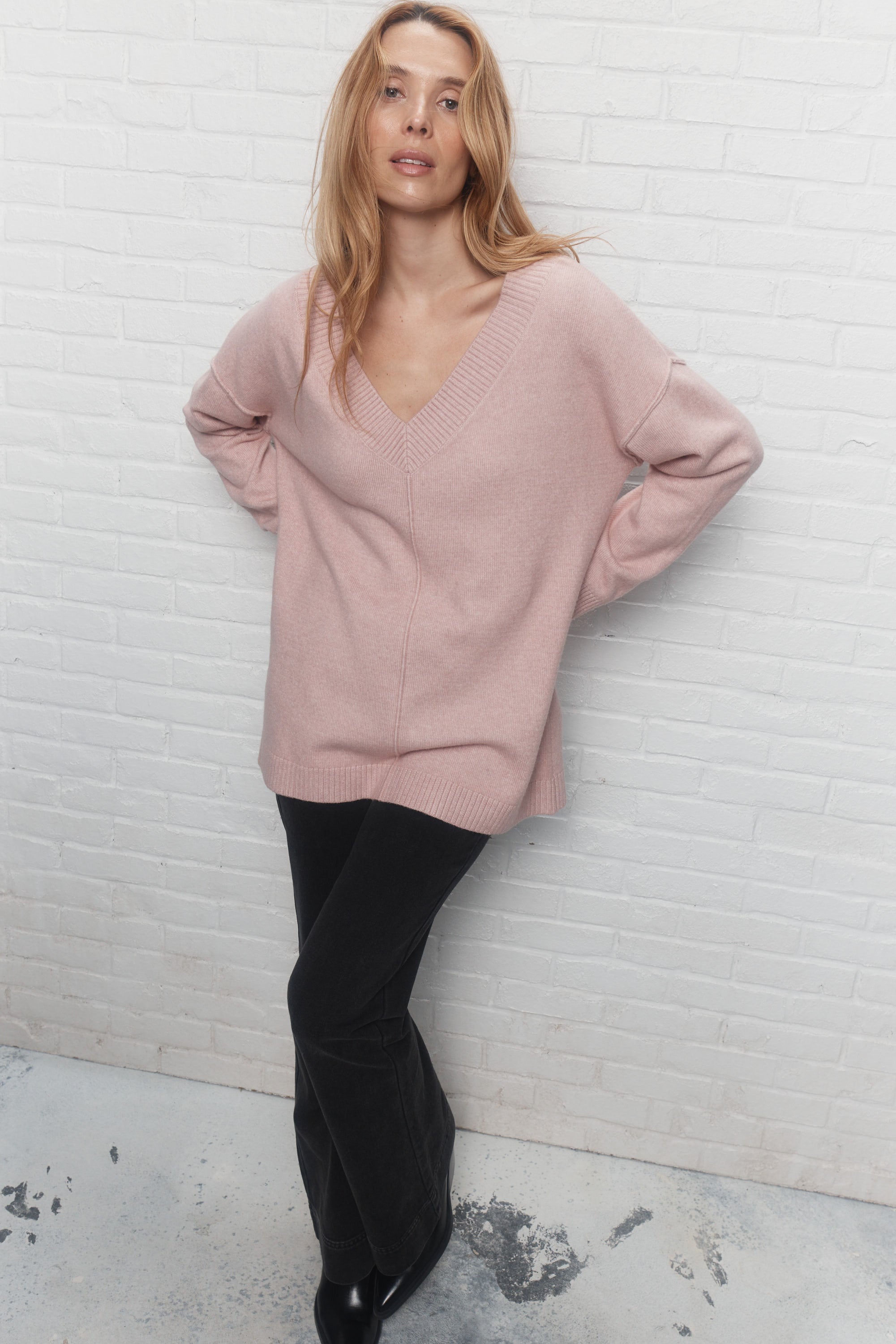 Led | Pink sweater