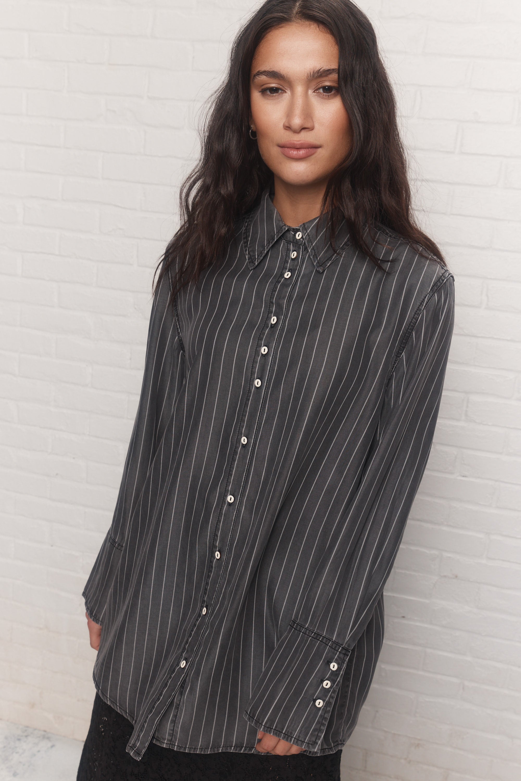 Valentine | Black shirt