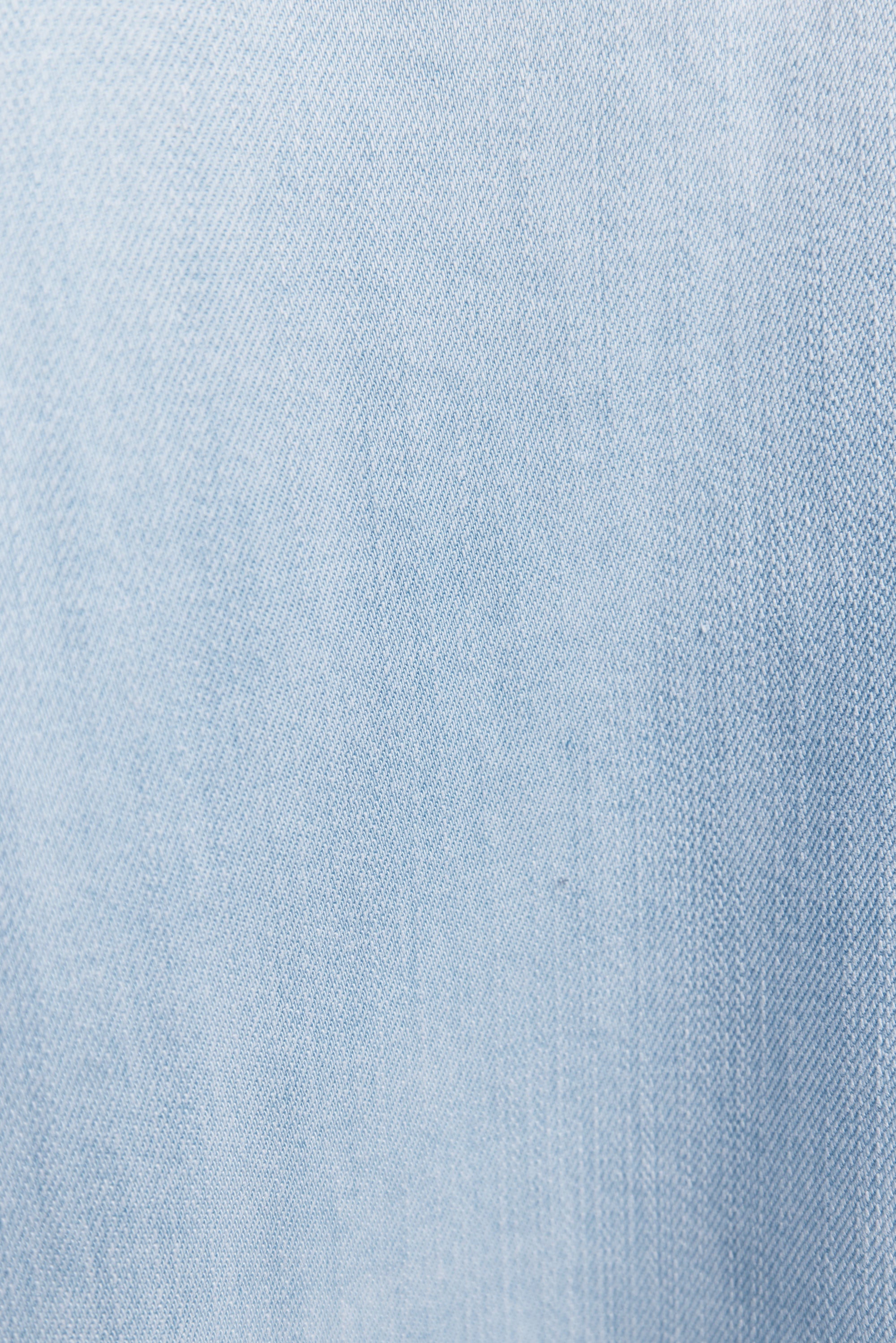 Doubt | Chemise courte en denim bleu délavé