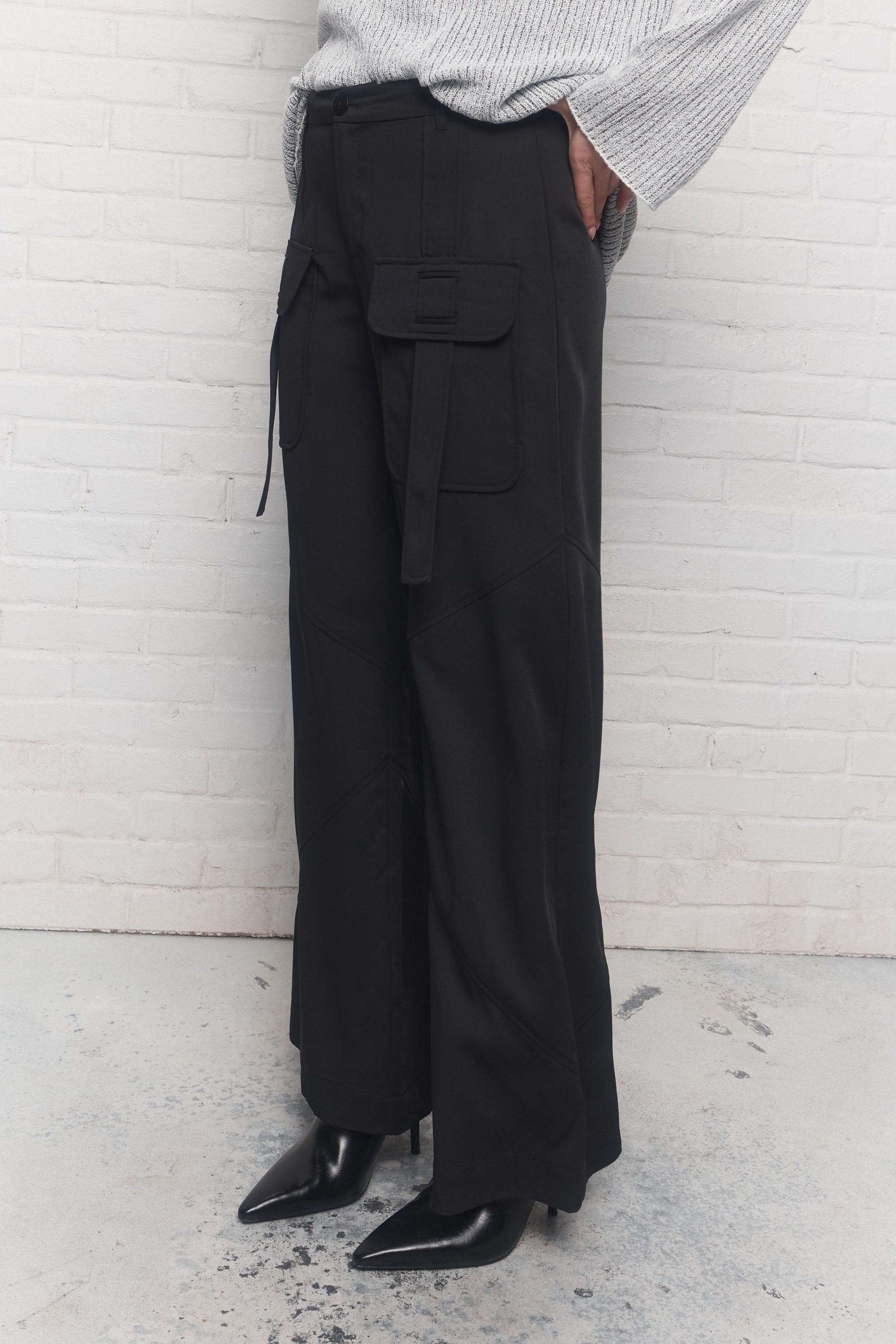 Nomo | Black Wide Leg Pants