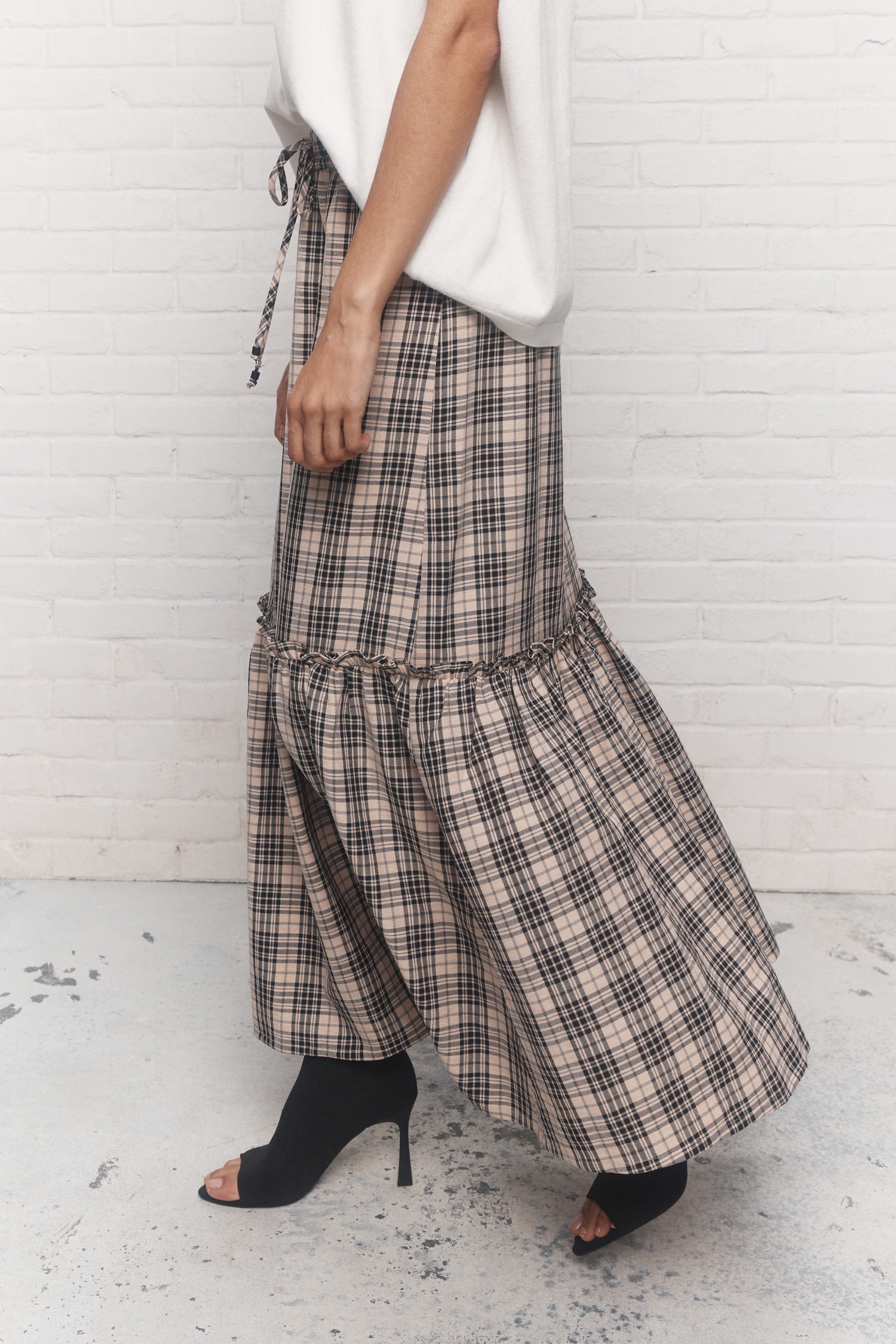 Diem | Beige Plaid Skirt