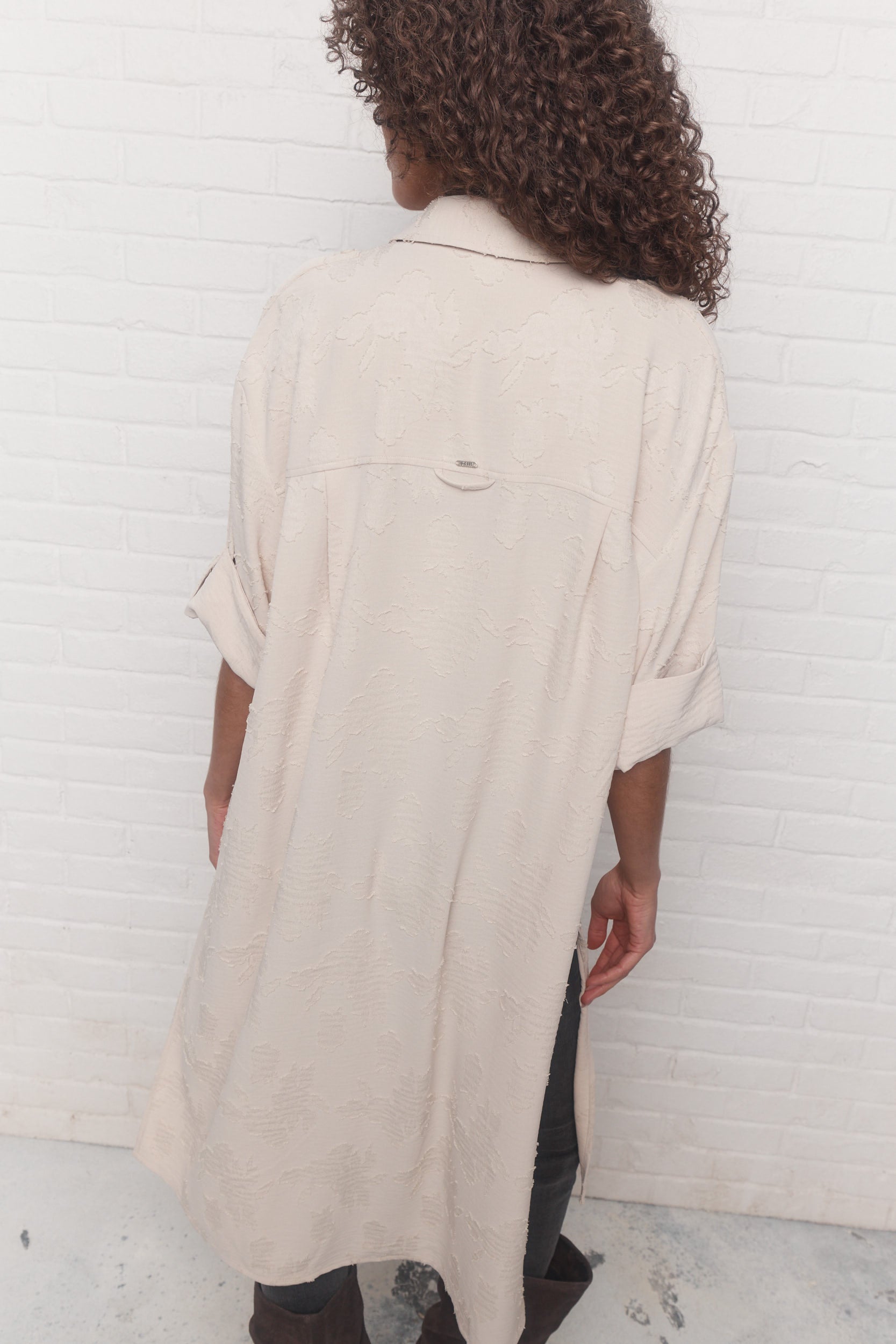 Mazzy | Longue chemise beige