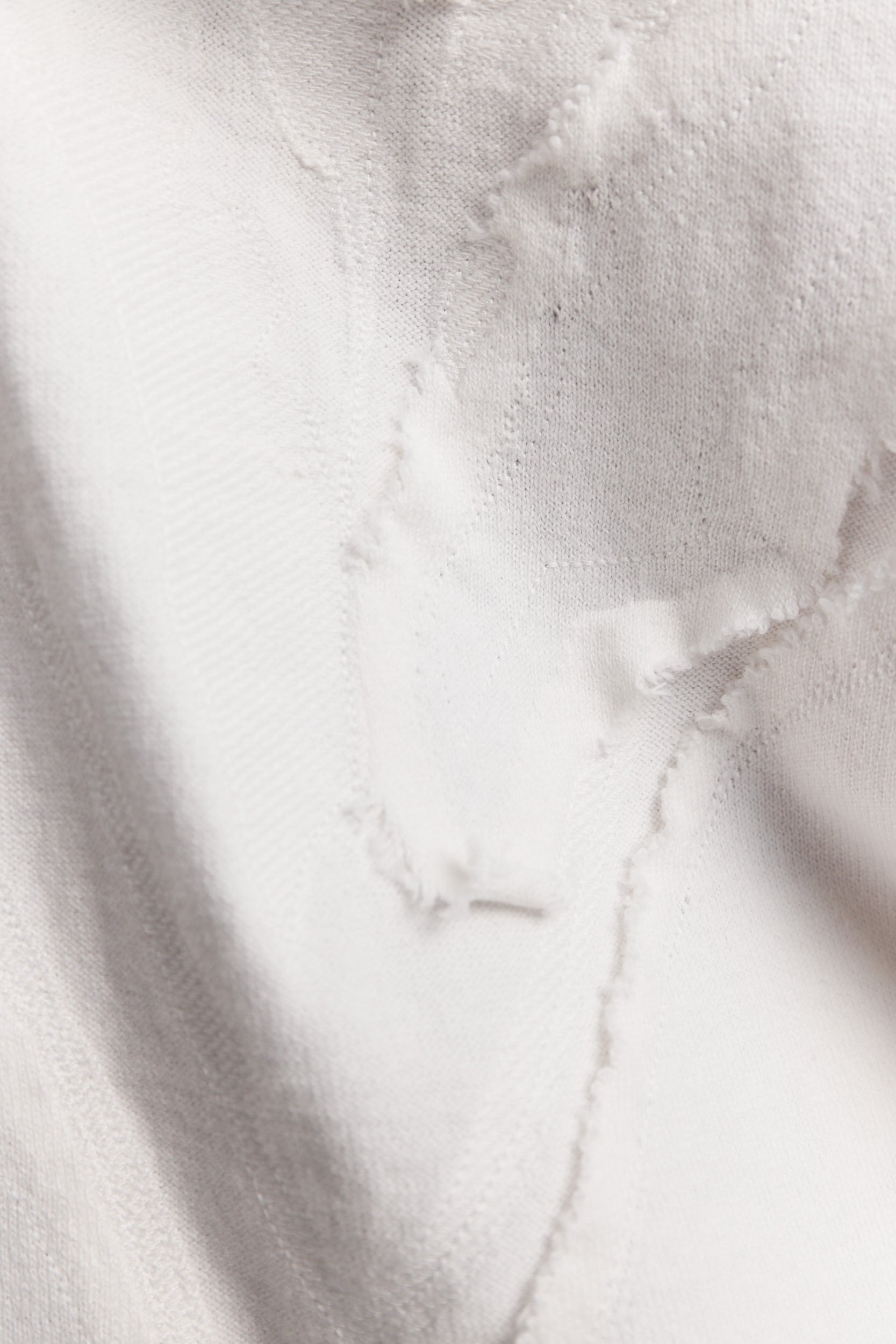 Noline | Cream Sweater