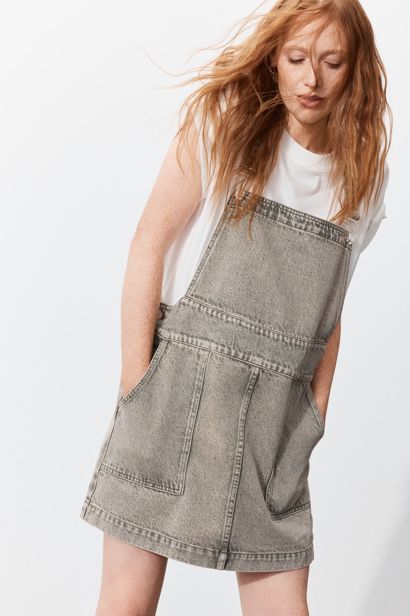 Quest | Washed green denim overall dress
