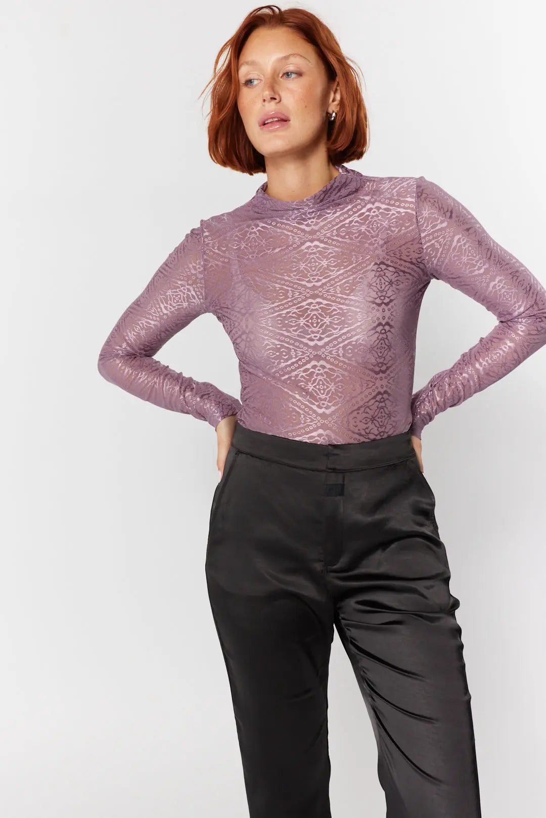 Chandail mauve en dentelle texturée | Ginger JOELLE Collection