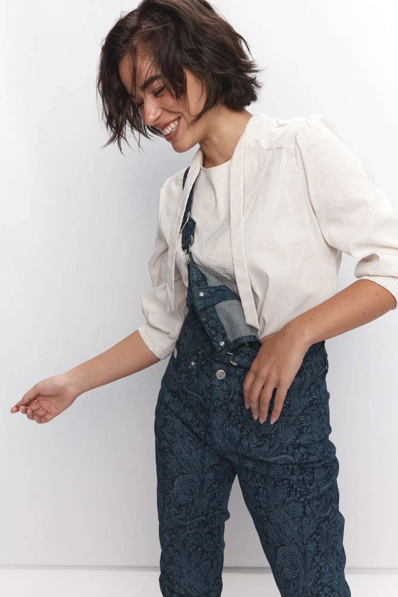 Salopette noire motifs paisley en denim | Serac JOELLE Collection