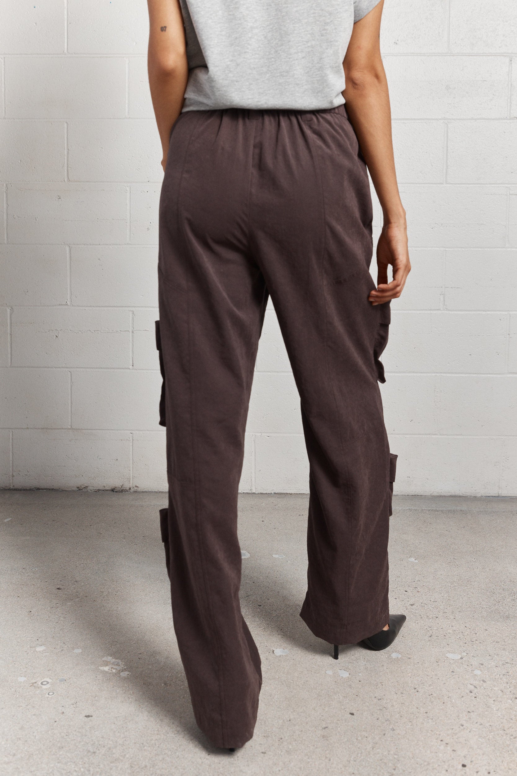 Gisele | Dark brown cargo pants