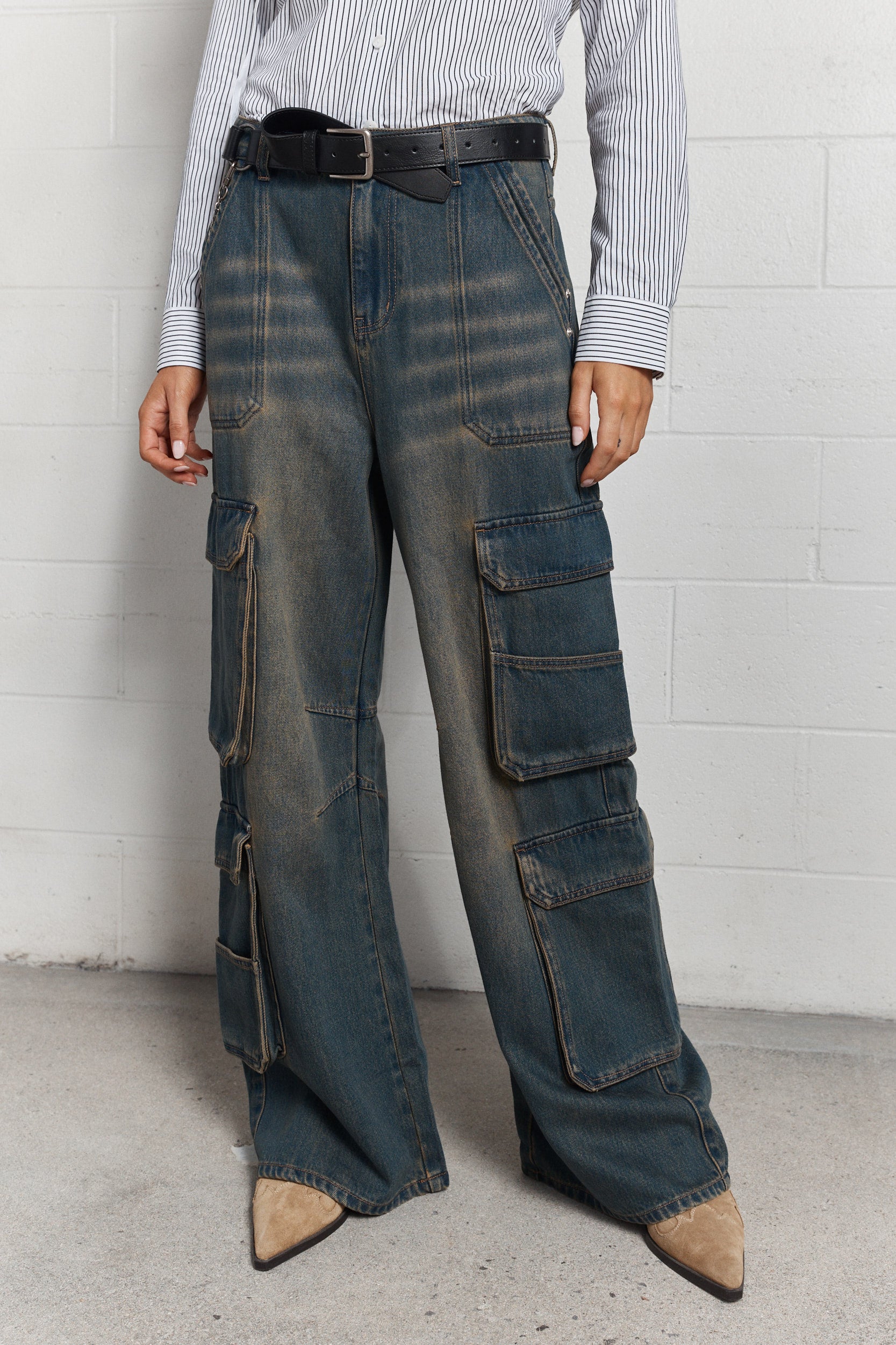 Channing | Washed blue wide leg cargo jeans