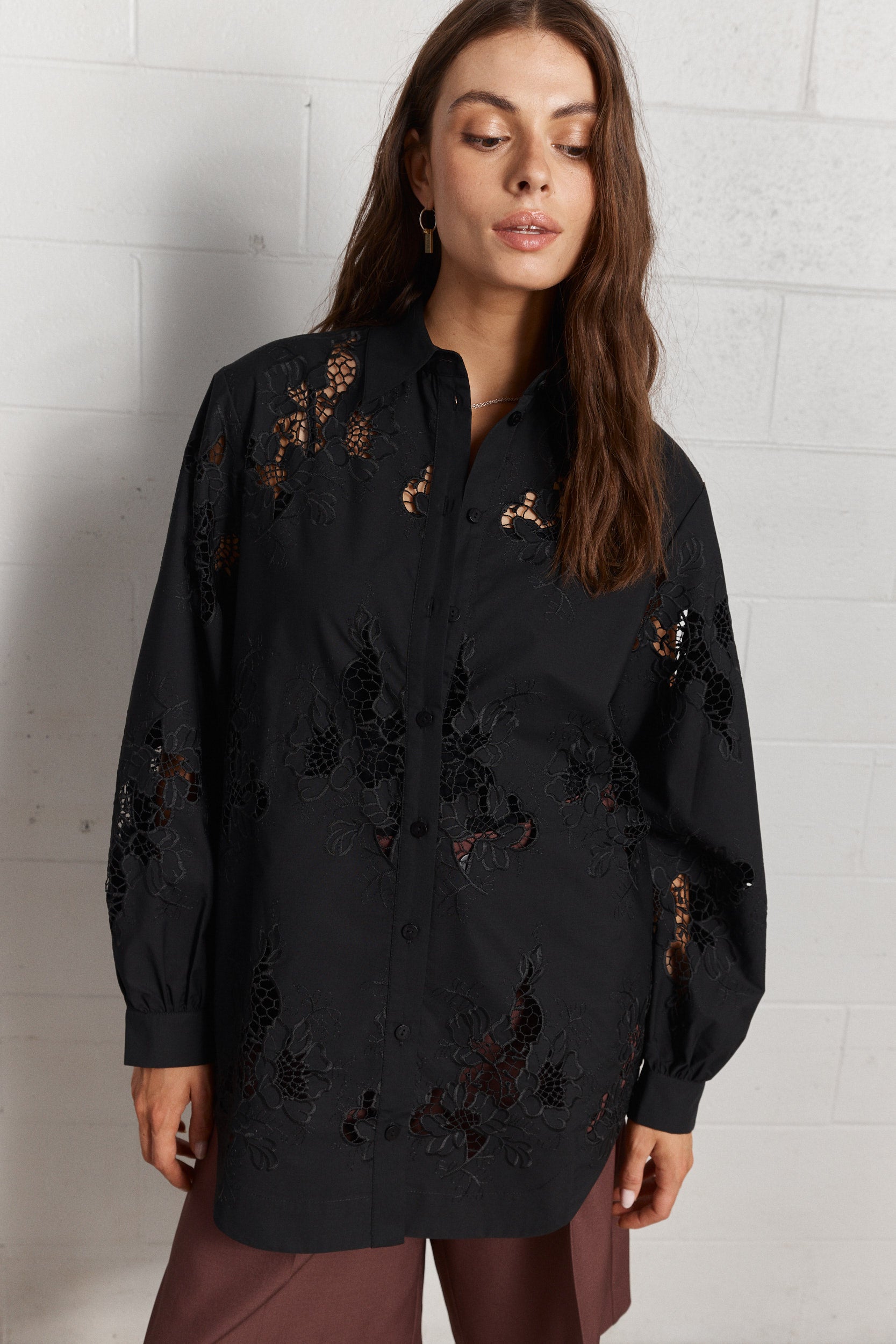 Supernova | Embroidered black shirt with openwork details