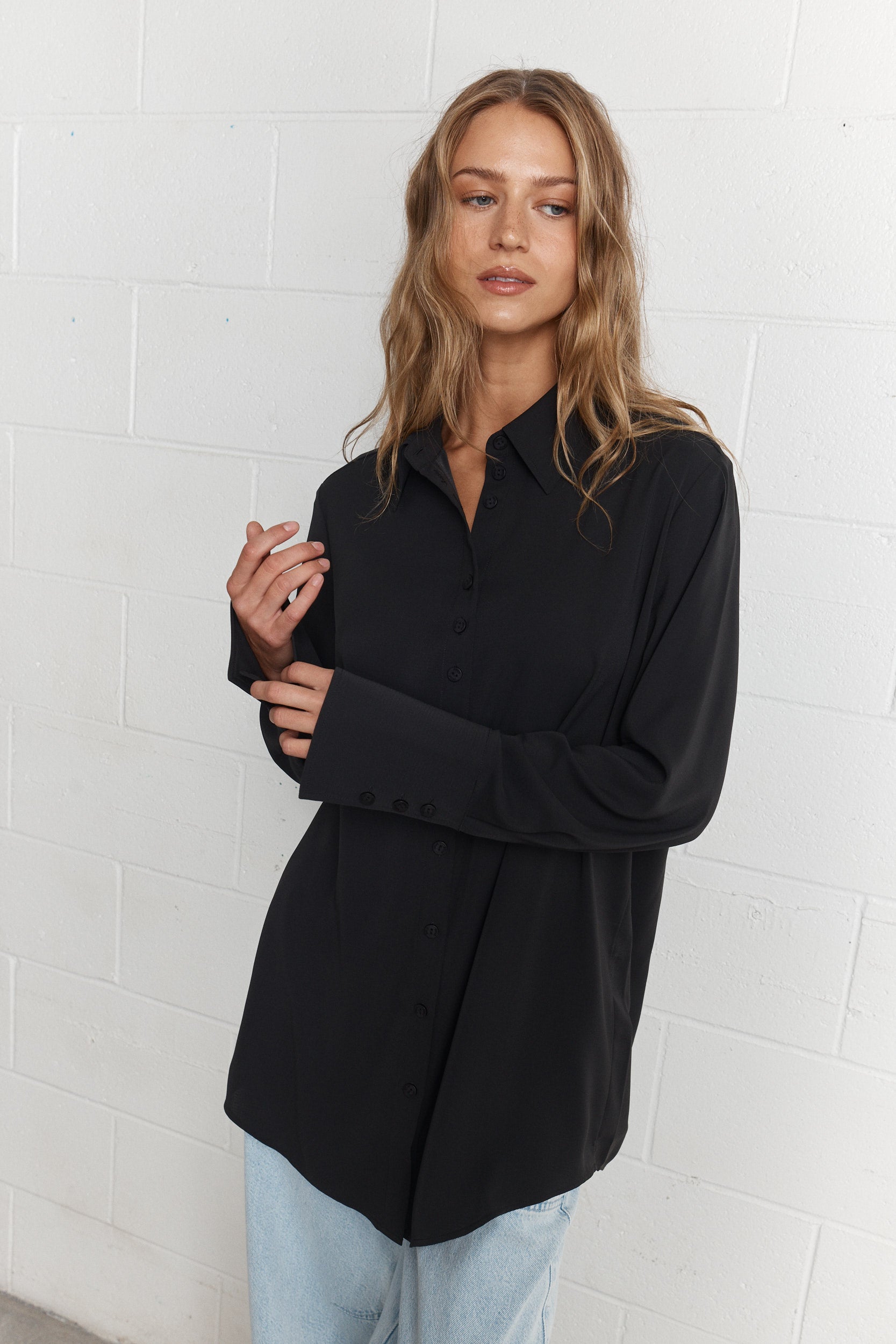 Valentine | Loose black shirt