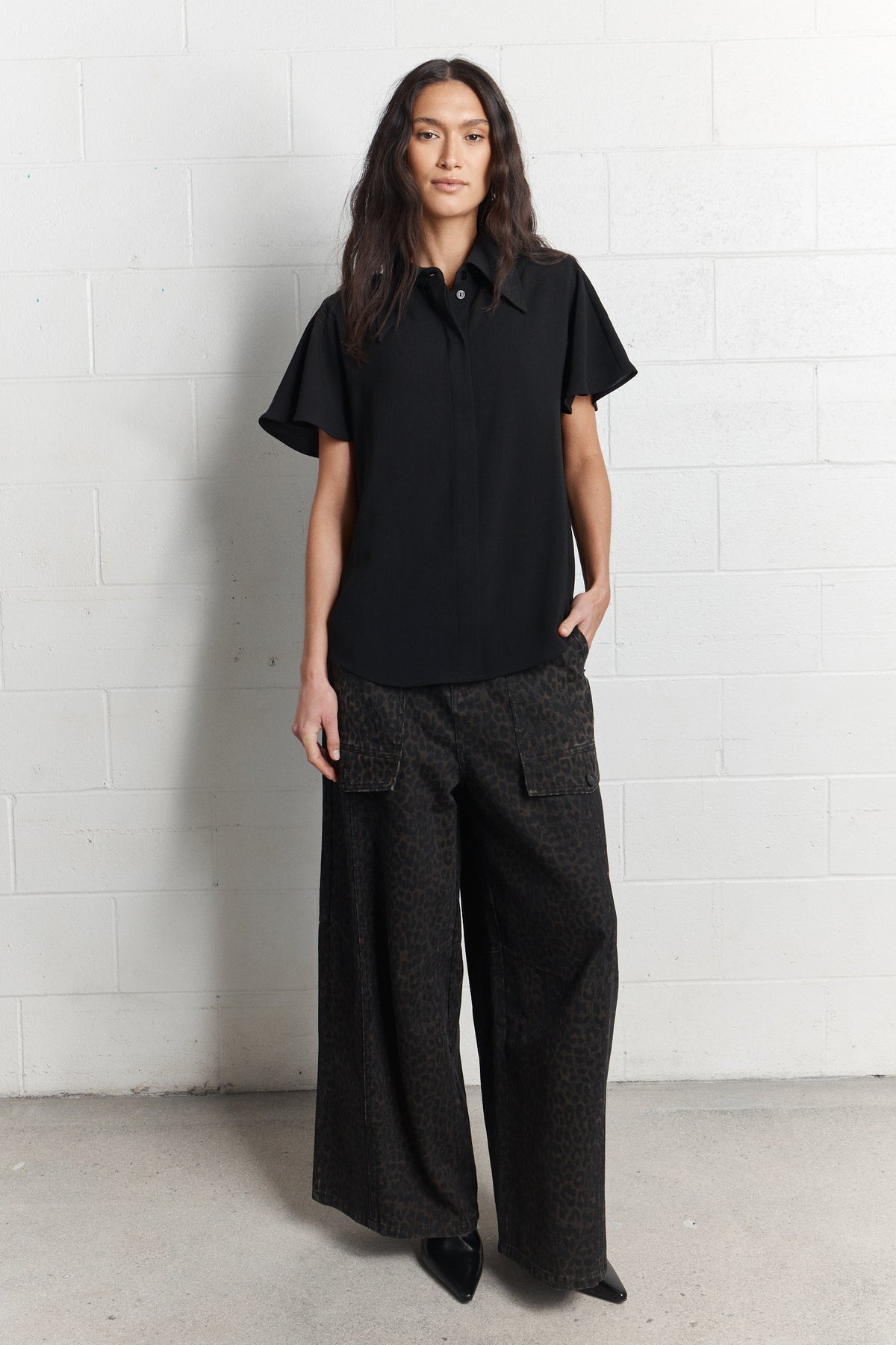Marison | Chemise noire à manches courtes