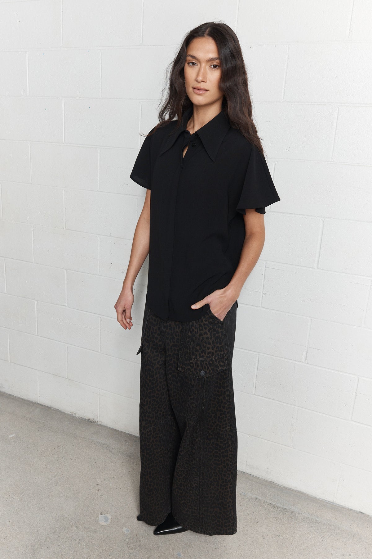 Marison | Chemise noire à manches courtes