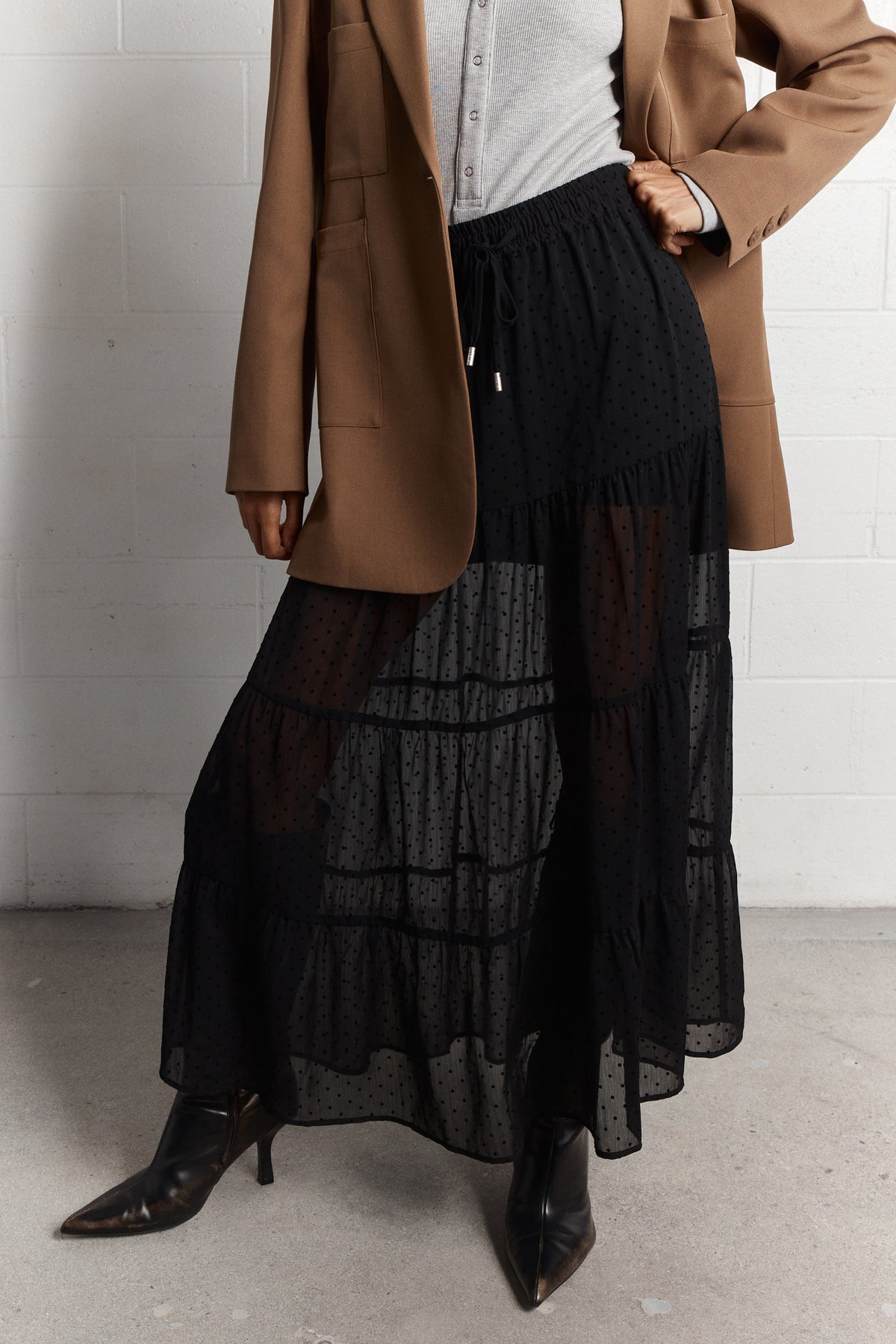 Zoria | Jupe maxi noire transparente à pois