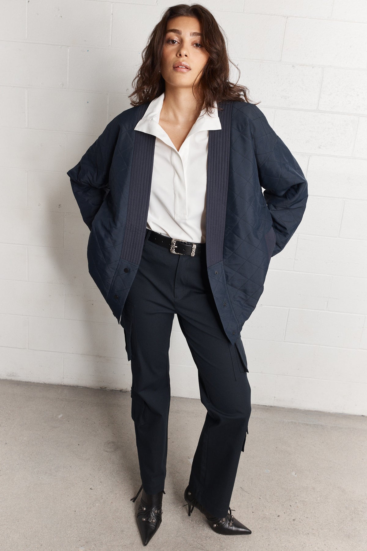 Skye | Pantalon noir bleu poches cargo