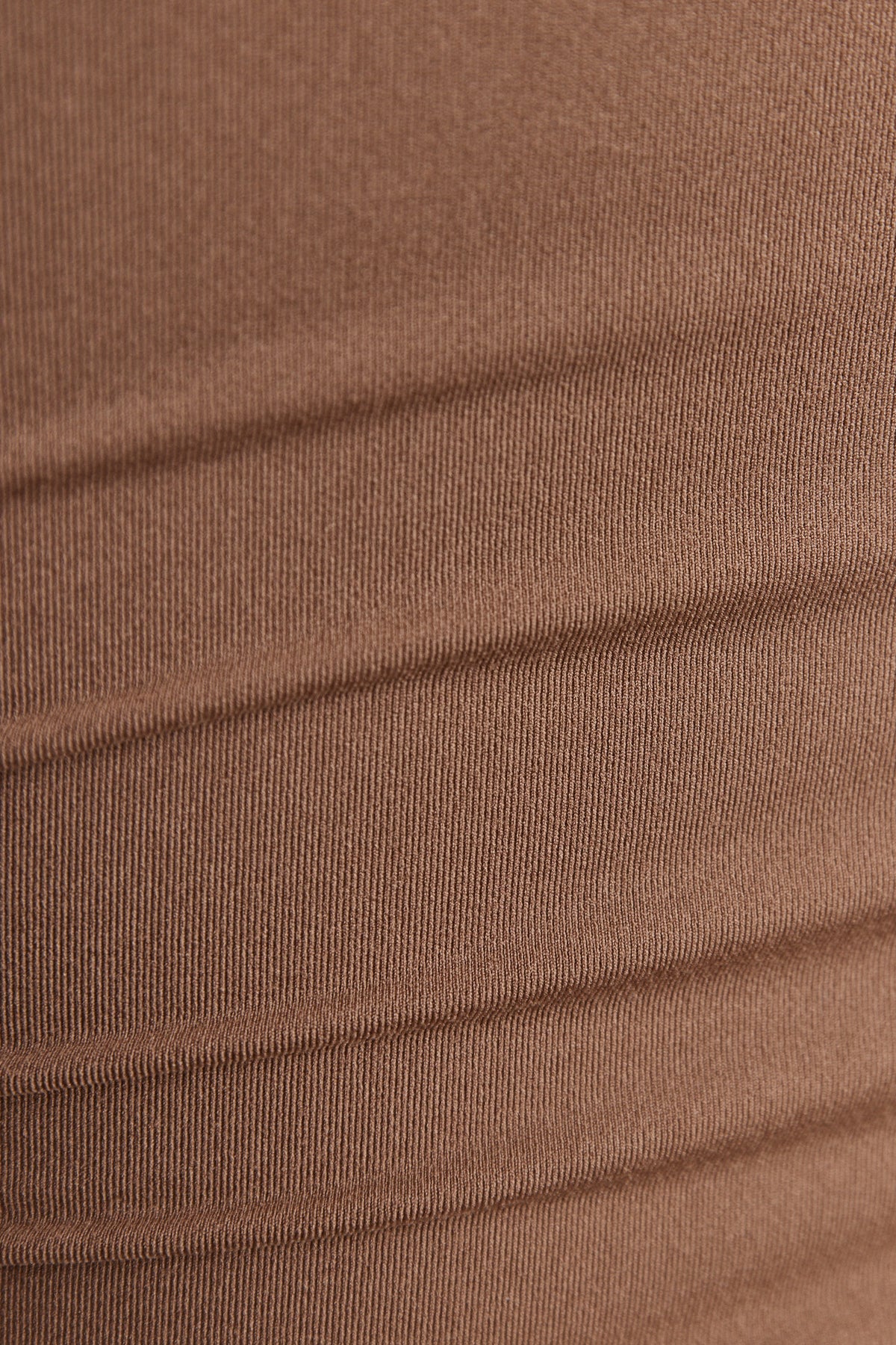 Brenda | T-shirt taupe ajusté