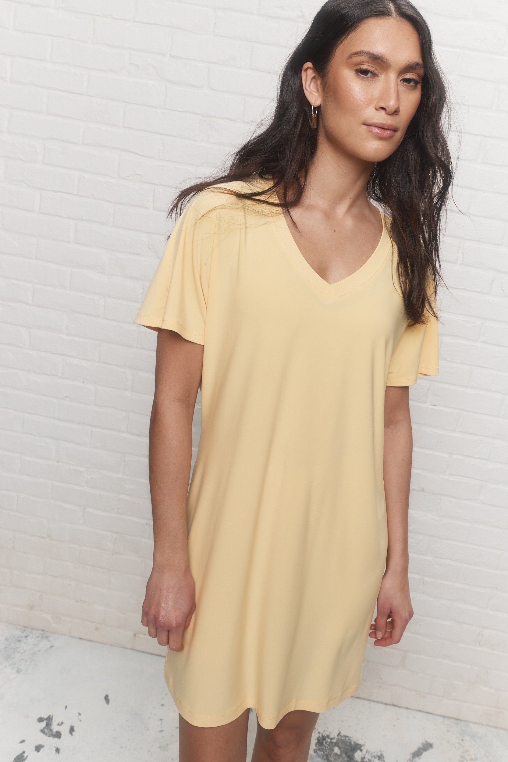Flo | The yellow V-neck dress