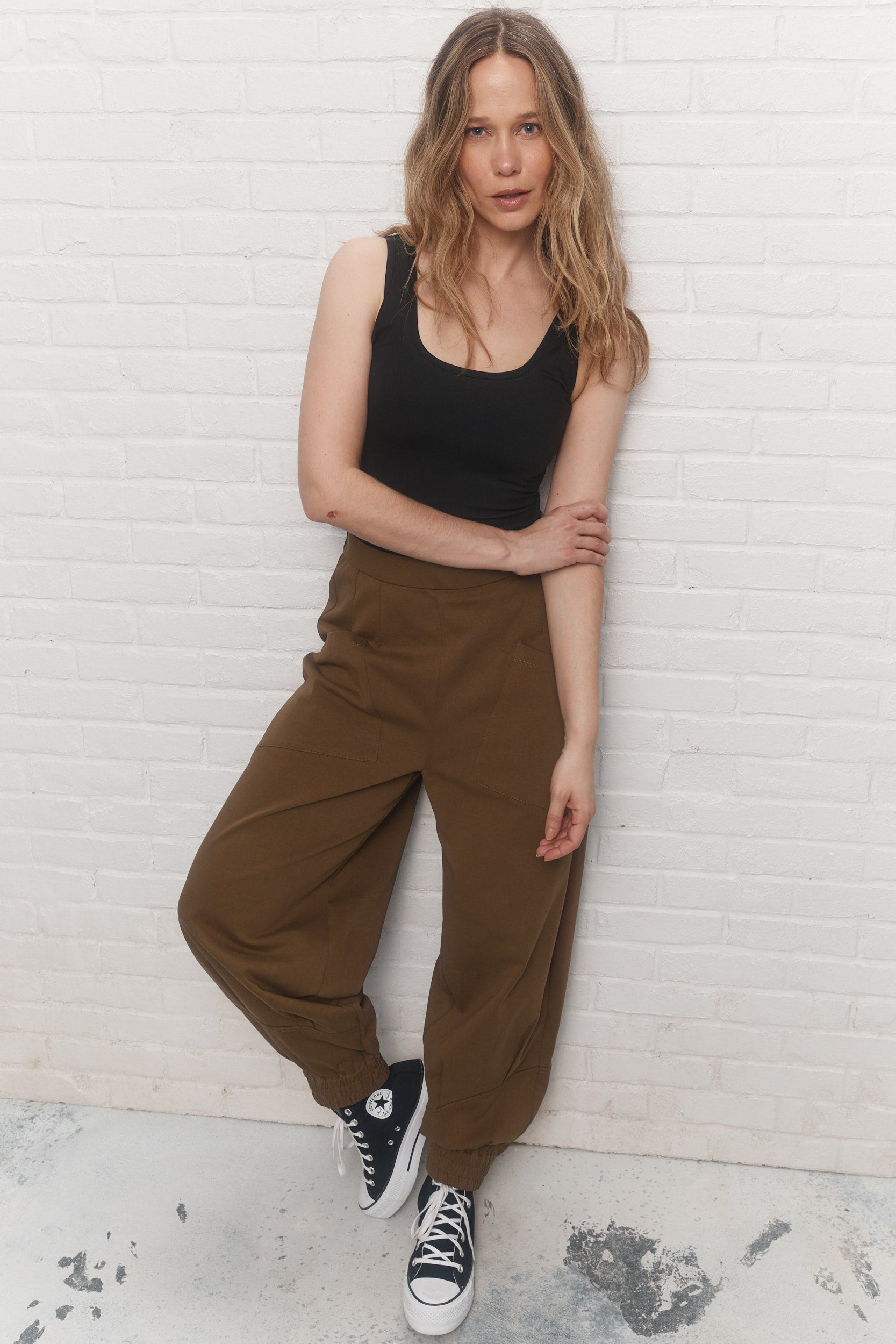 Truely Camisole noire ajustée et gainante JOELLE Collection