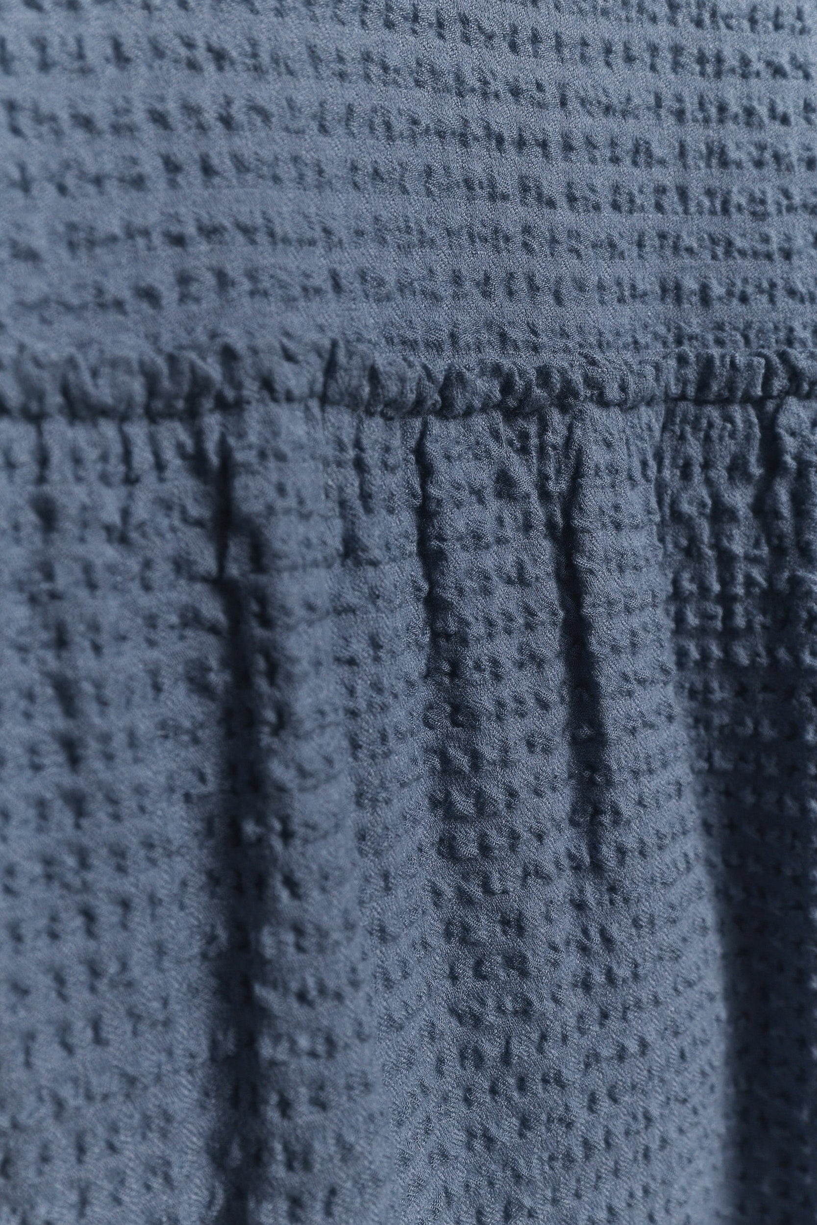 Nori Robe bleue ample à manches courtes JOELLE Collection