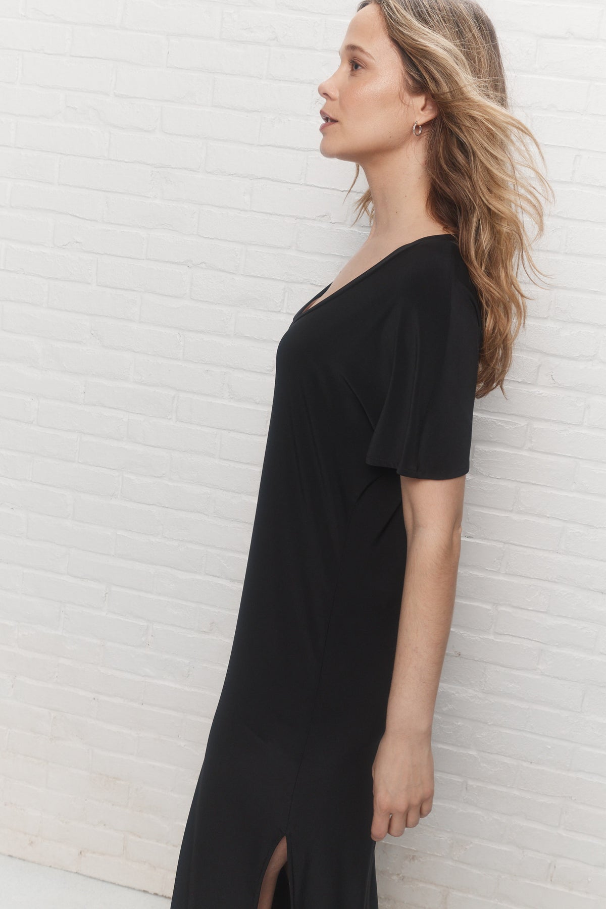 Caroline | Robe longue noire à fentes