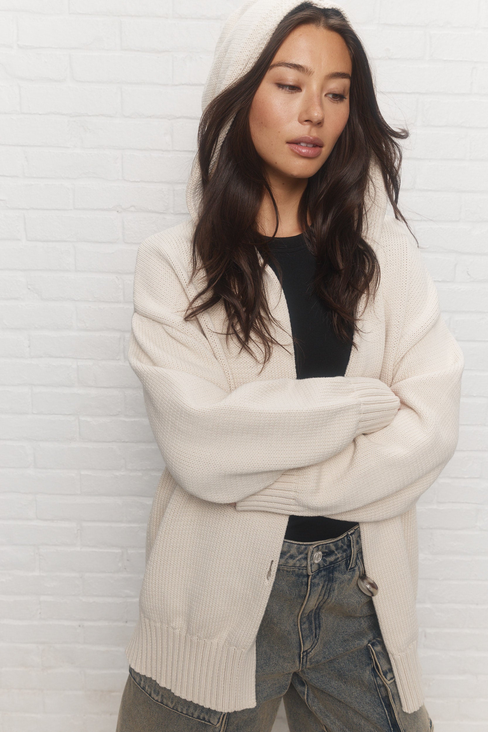 Donatella | Veste tricot crème à capuchon