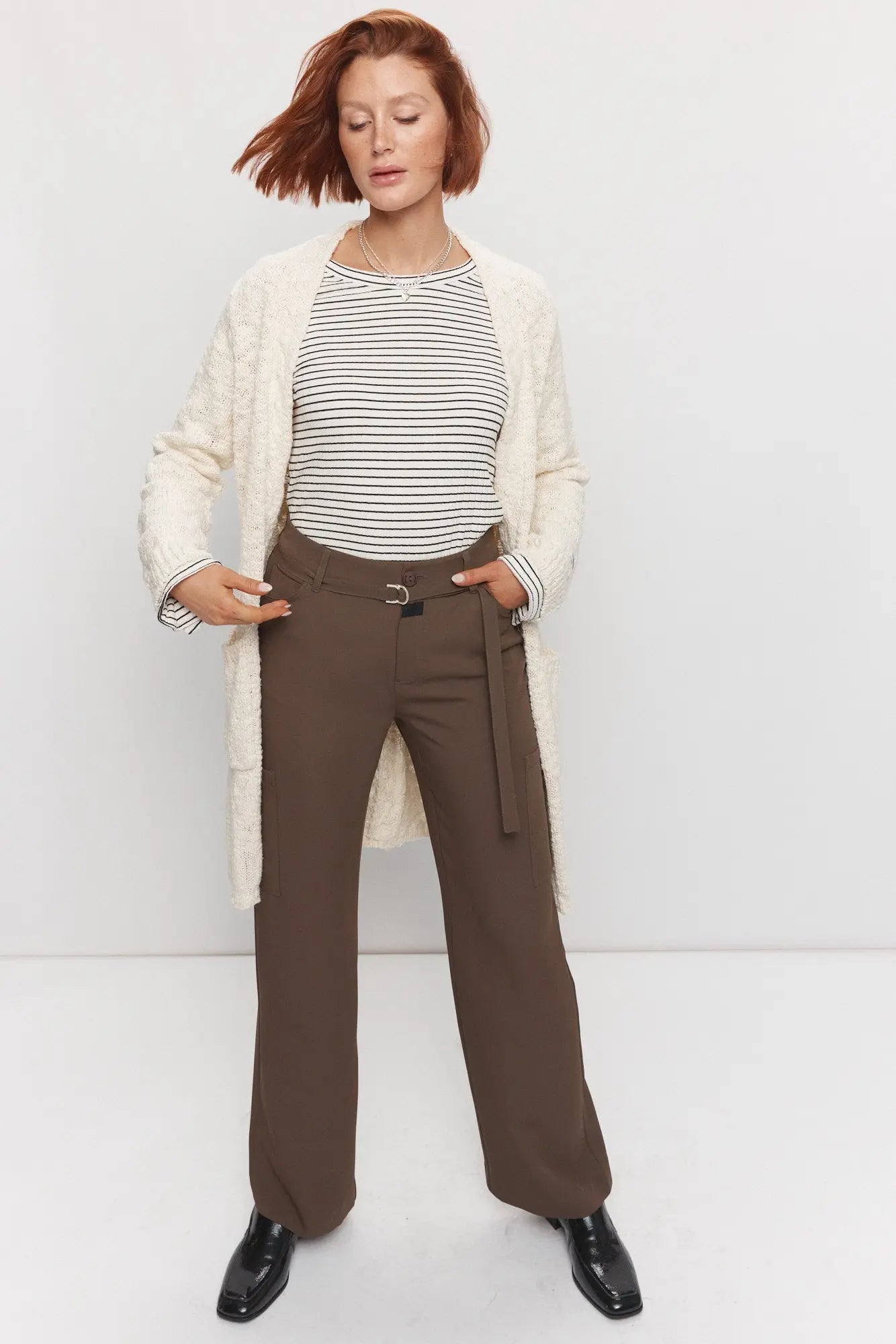 Pantalon kaki foncé évasé style cargo | Kurter JOELLE Collection