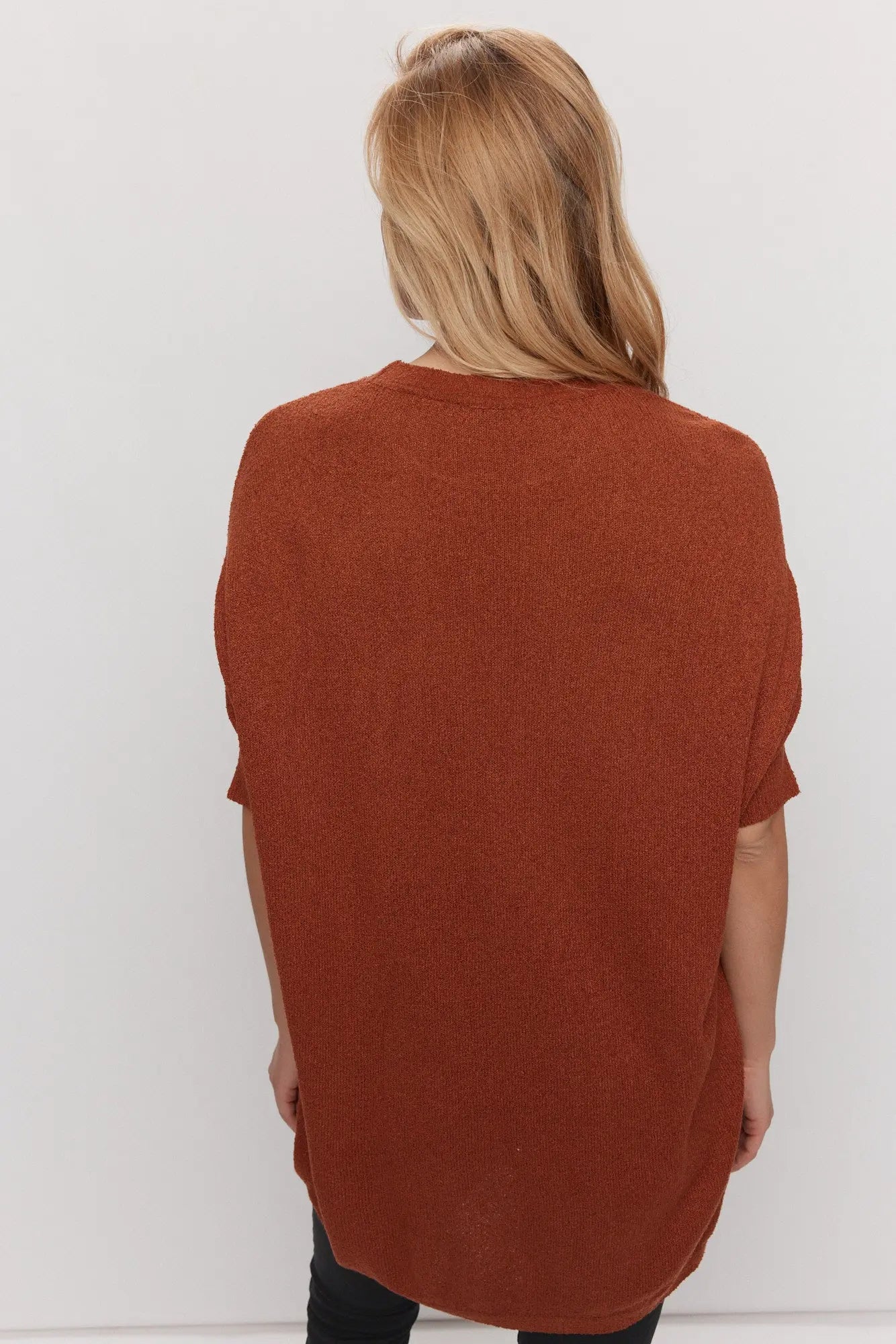 Chandail marron-rouge en tricot | Solange JOELLE Collection