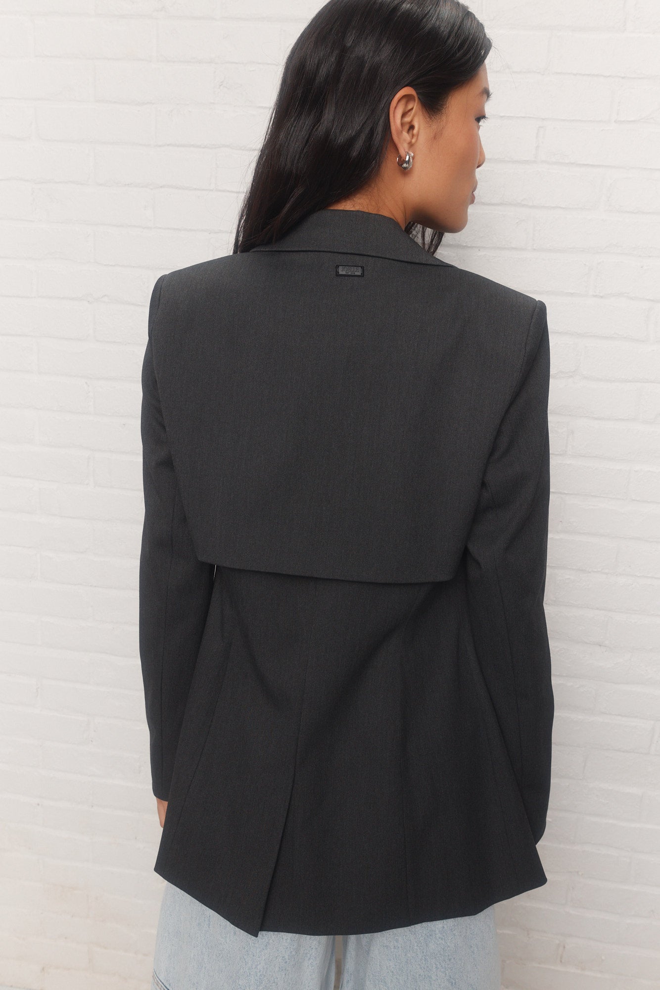 Joya | Veston noir ajusté