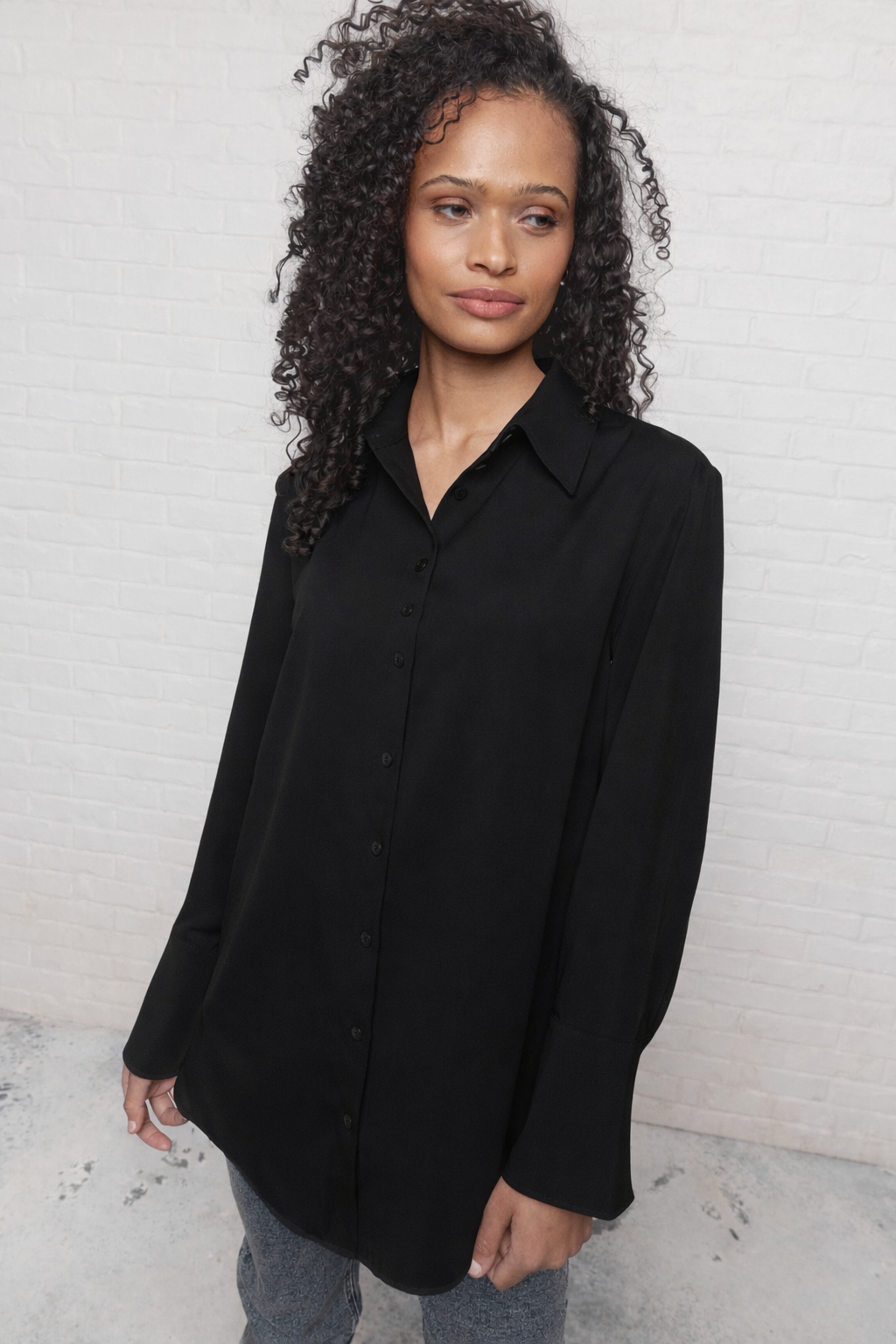 Valentine | Black shirt
