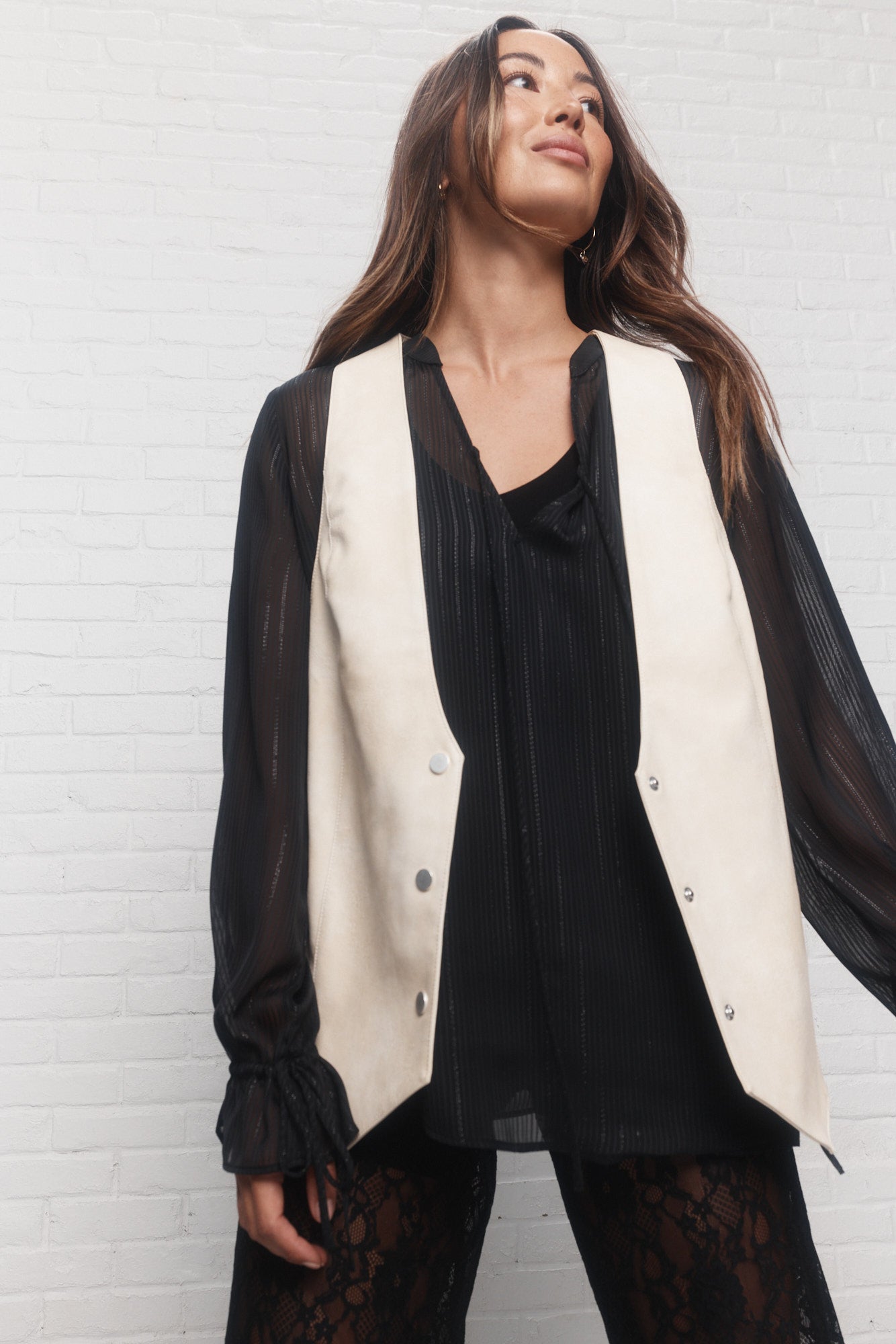 Jane | Cream faux leather sleeveless jacket