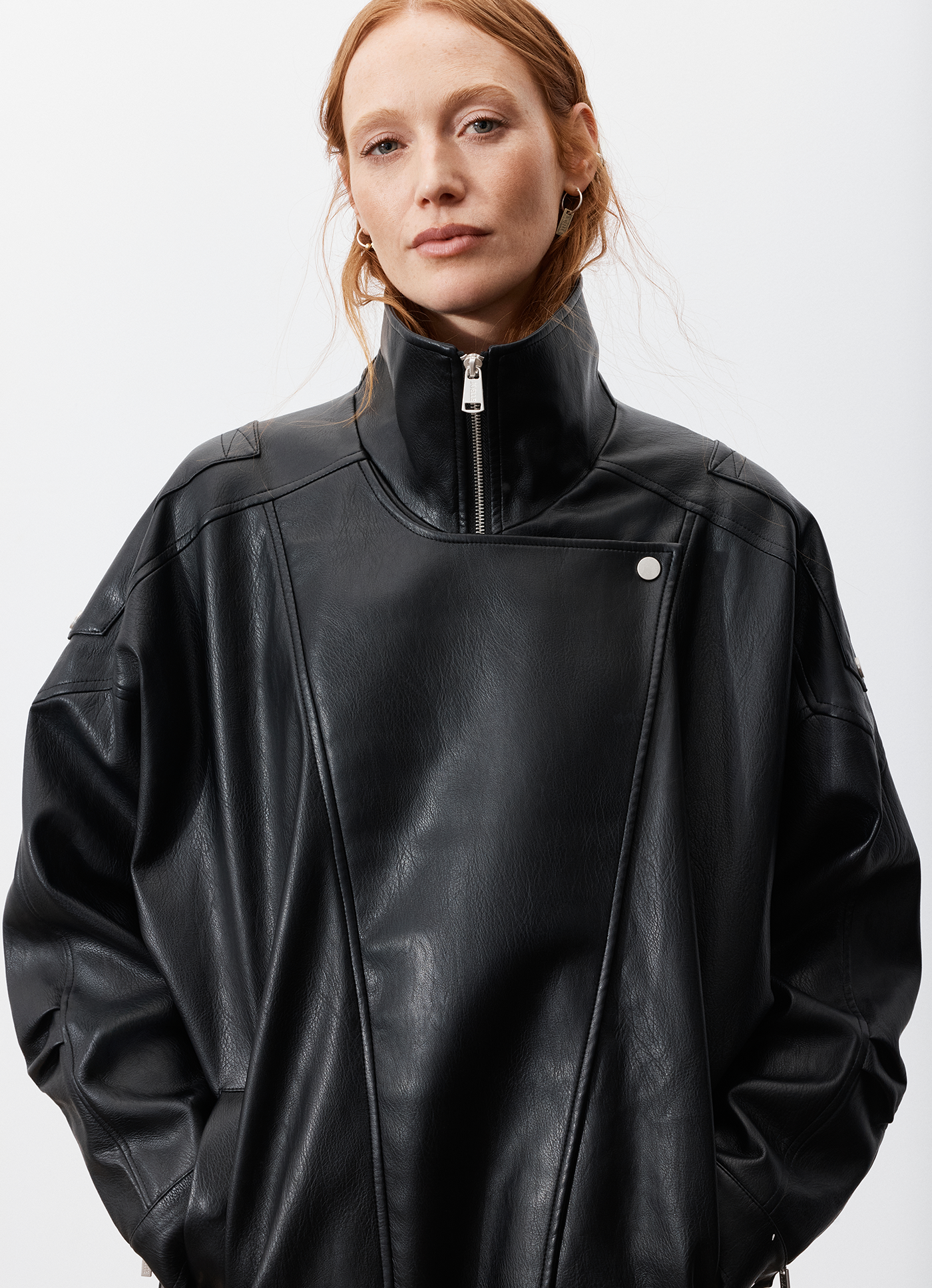 VESTES ET MANTEAUX