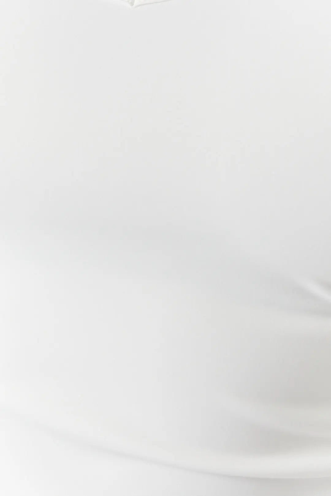 Camisole coconut milk encolure en V | Lory JOELLE Collection