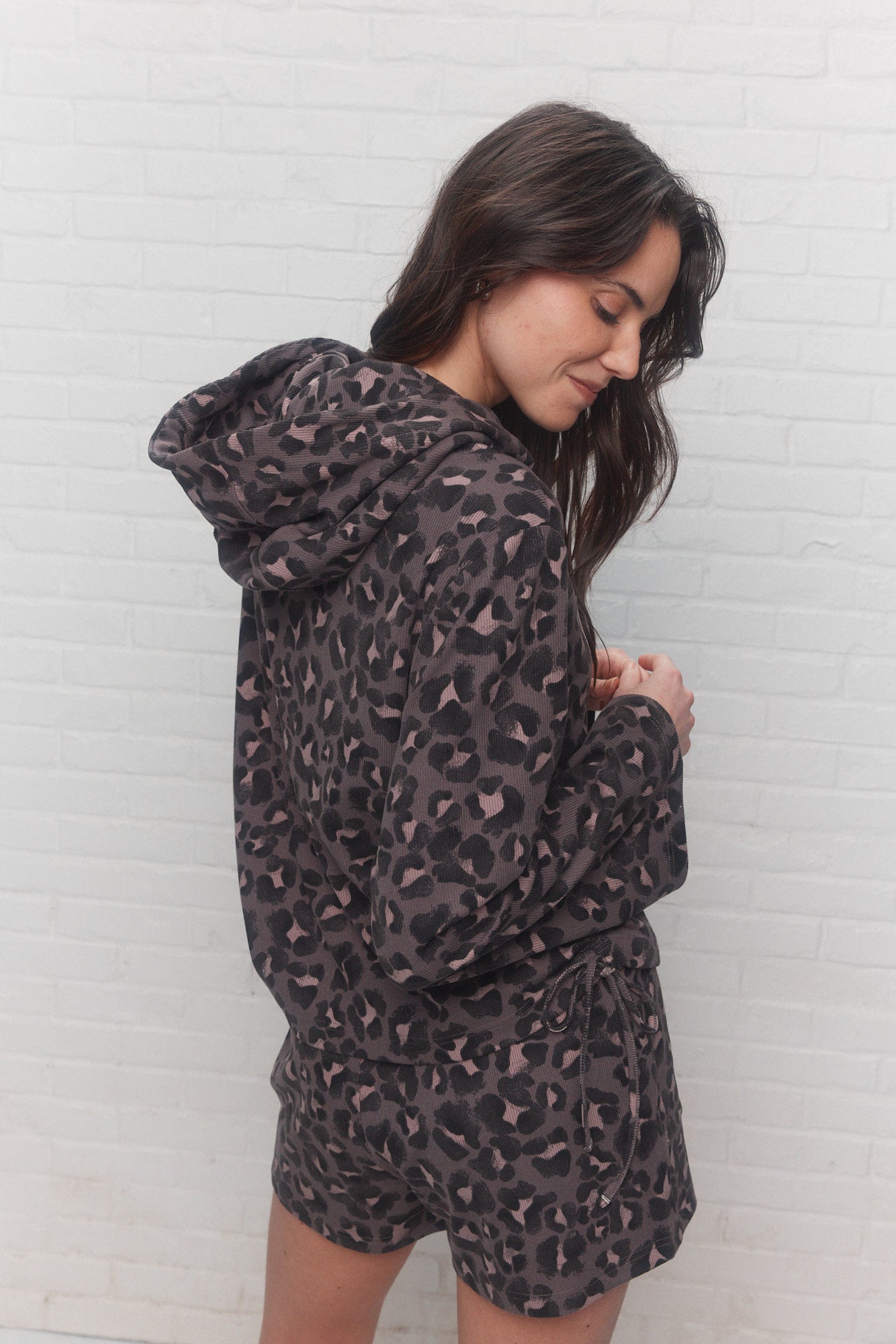 Leopard Pattern Hooded Sweater | Eloune