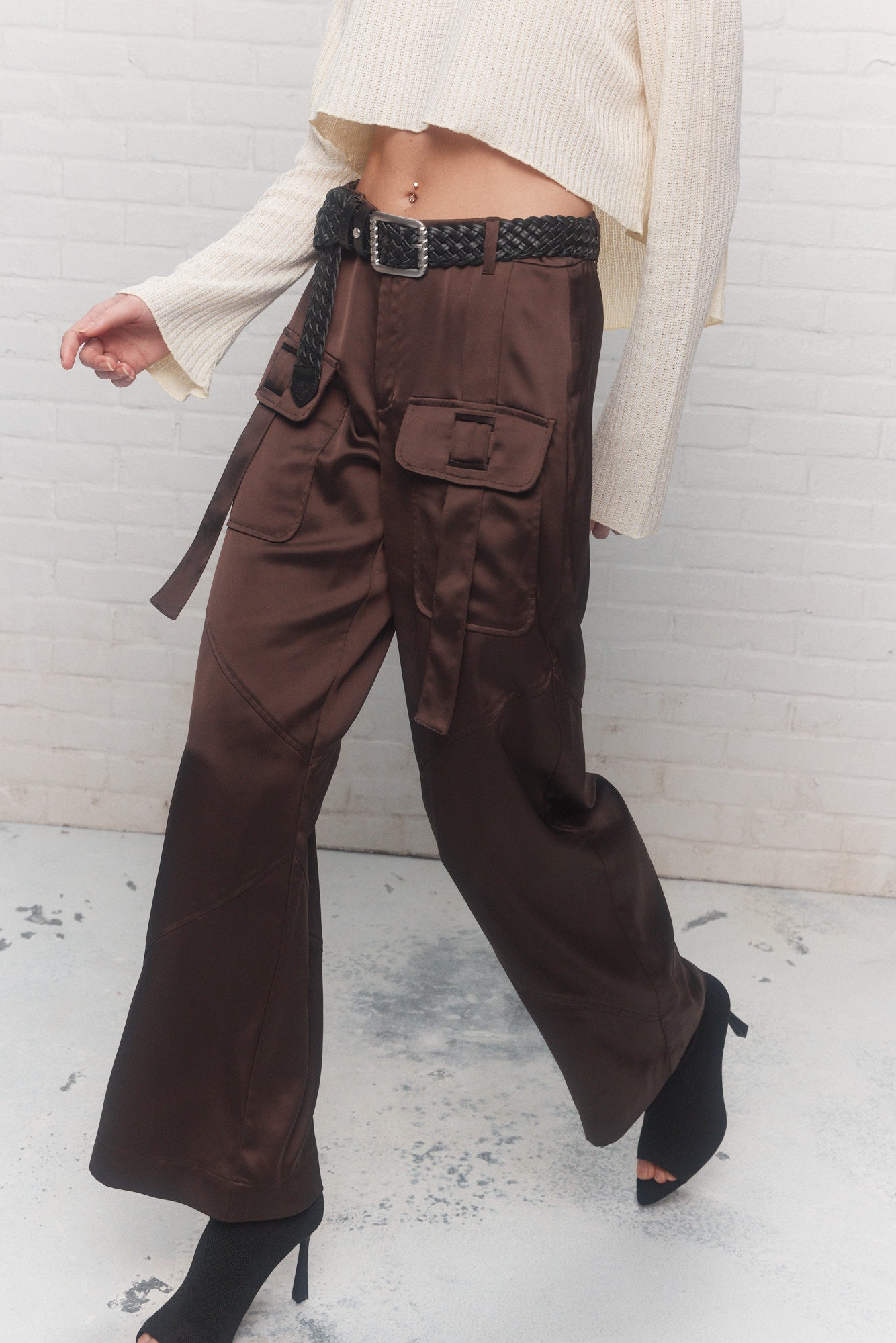 Dark brown pants with front pockets | Nomo